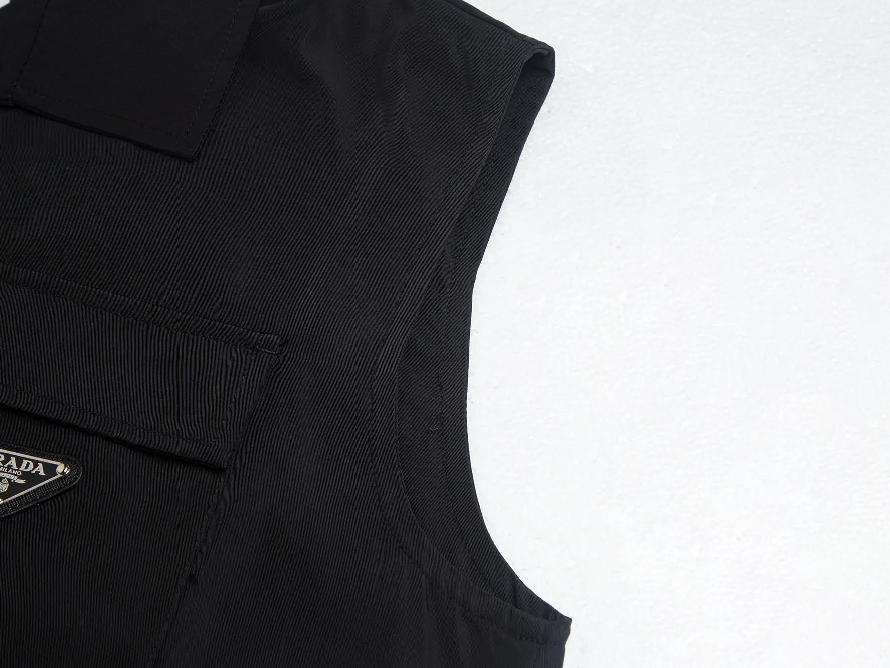 Re-Nylon Utility Vest with Enamel Triangle Logo D19516220 — view 6