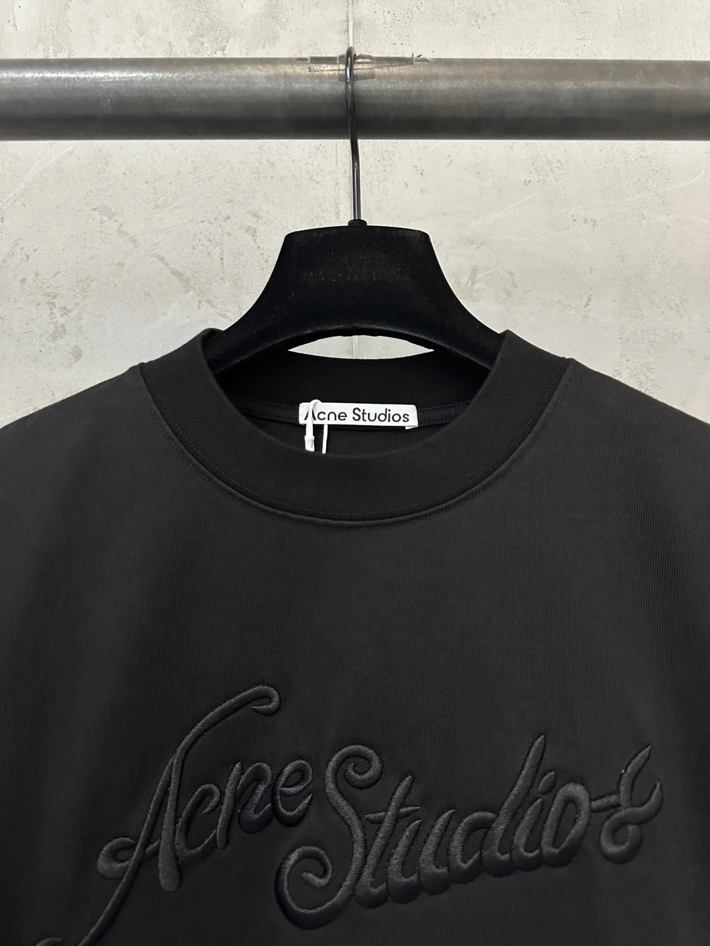 Embroidered Logo Heavyweight Cotton T-Shirt D19518974 — view 5