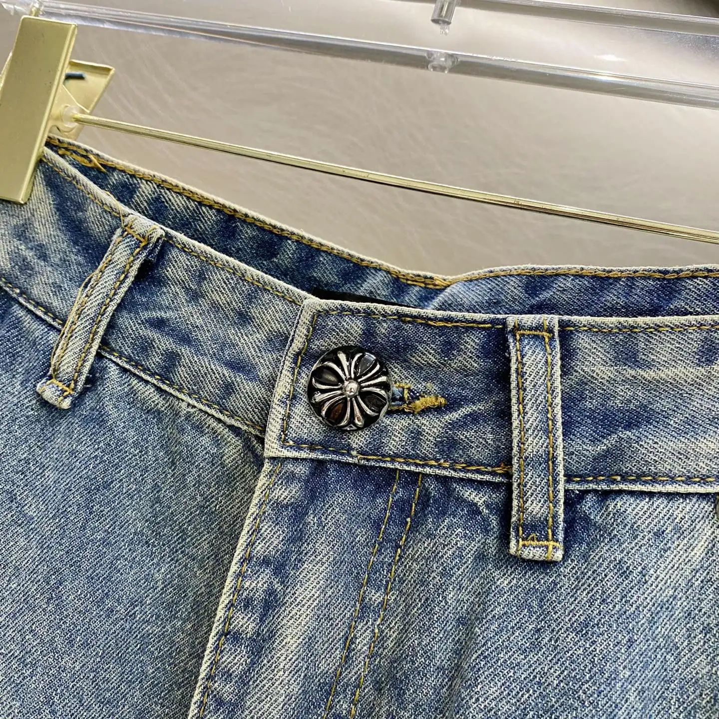 Cross Patch Straight-Leg Carpenter Jeans D19519618 — view 6