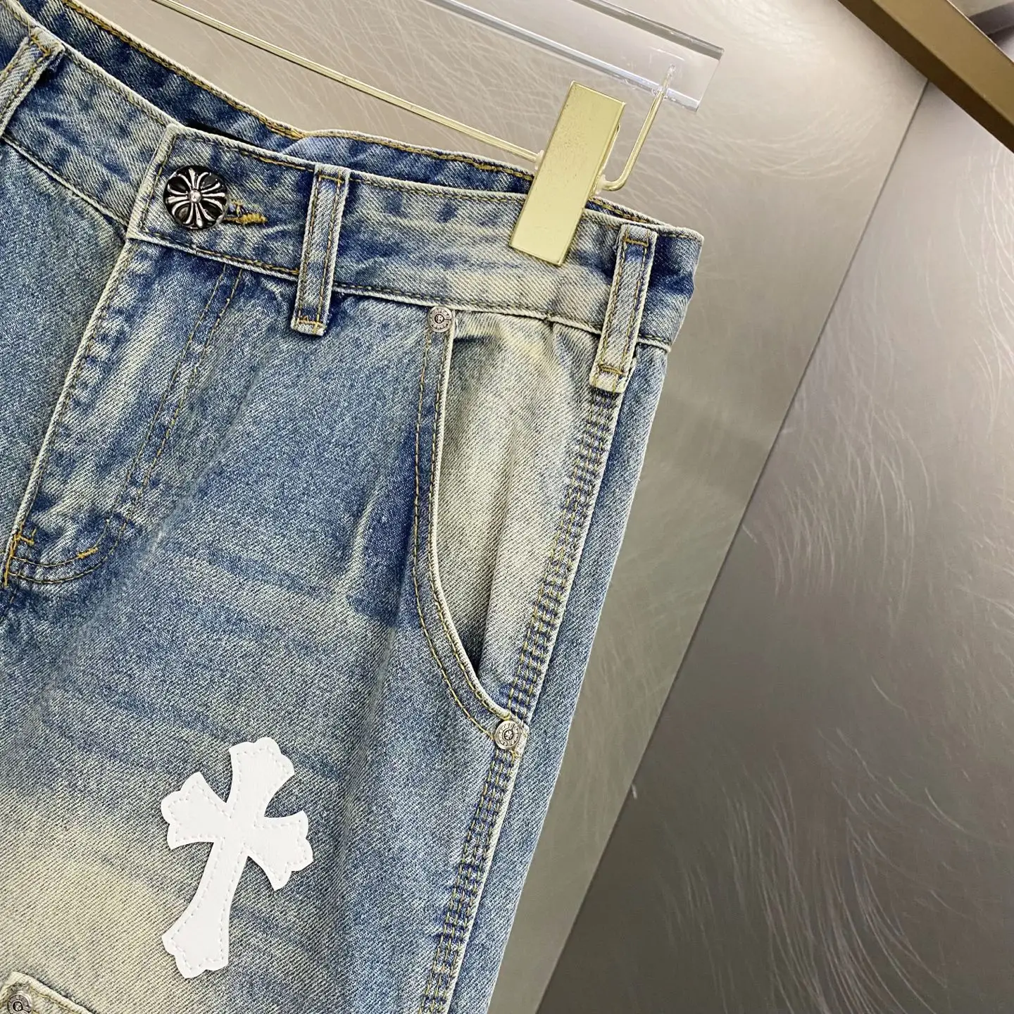 Cross Patch Straight-Leg Carpenter Jeans D19519618 — view 8