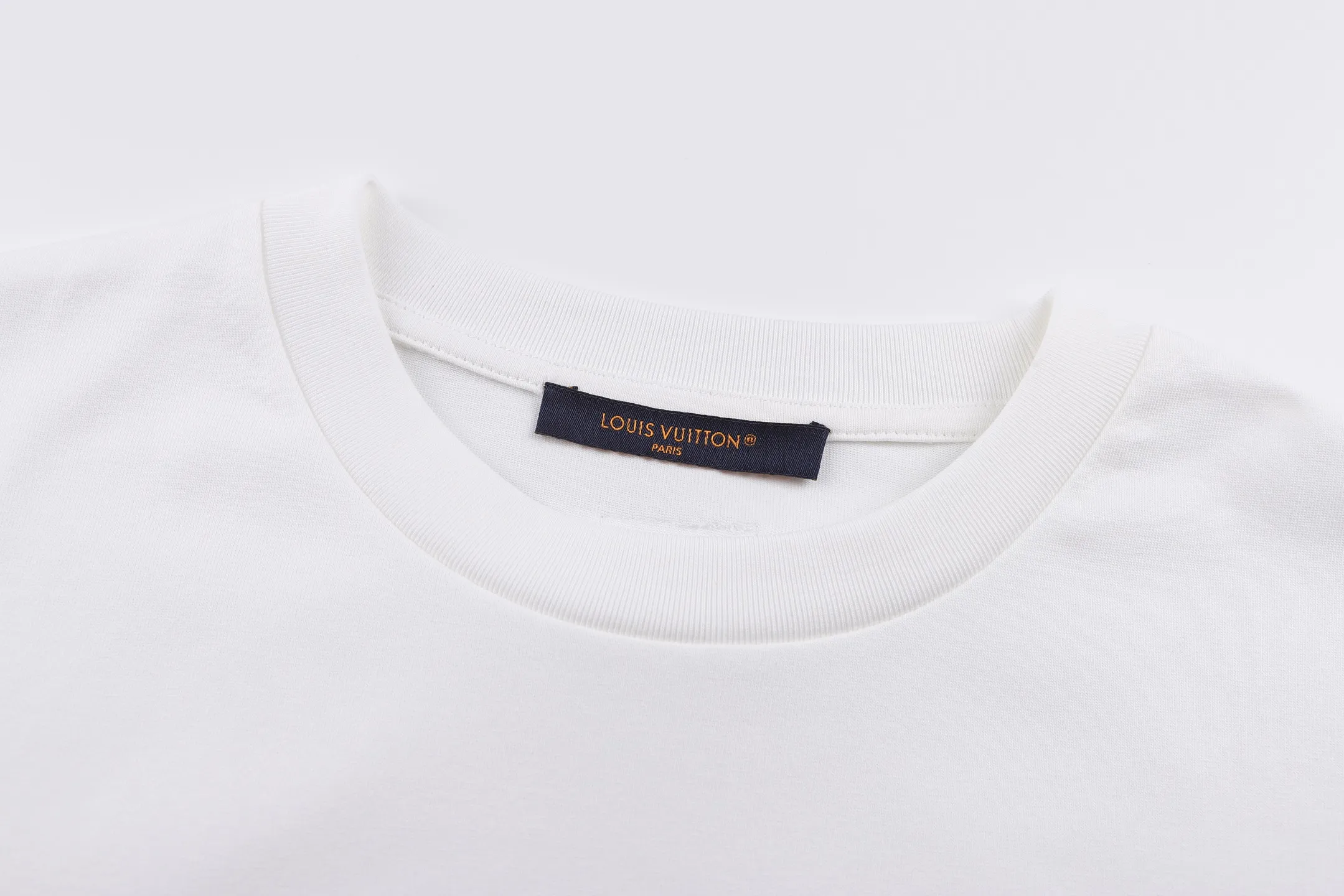 Sequin Logo Embroidered Cotton T-Shirt D19514251 — view 3