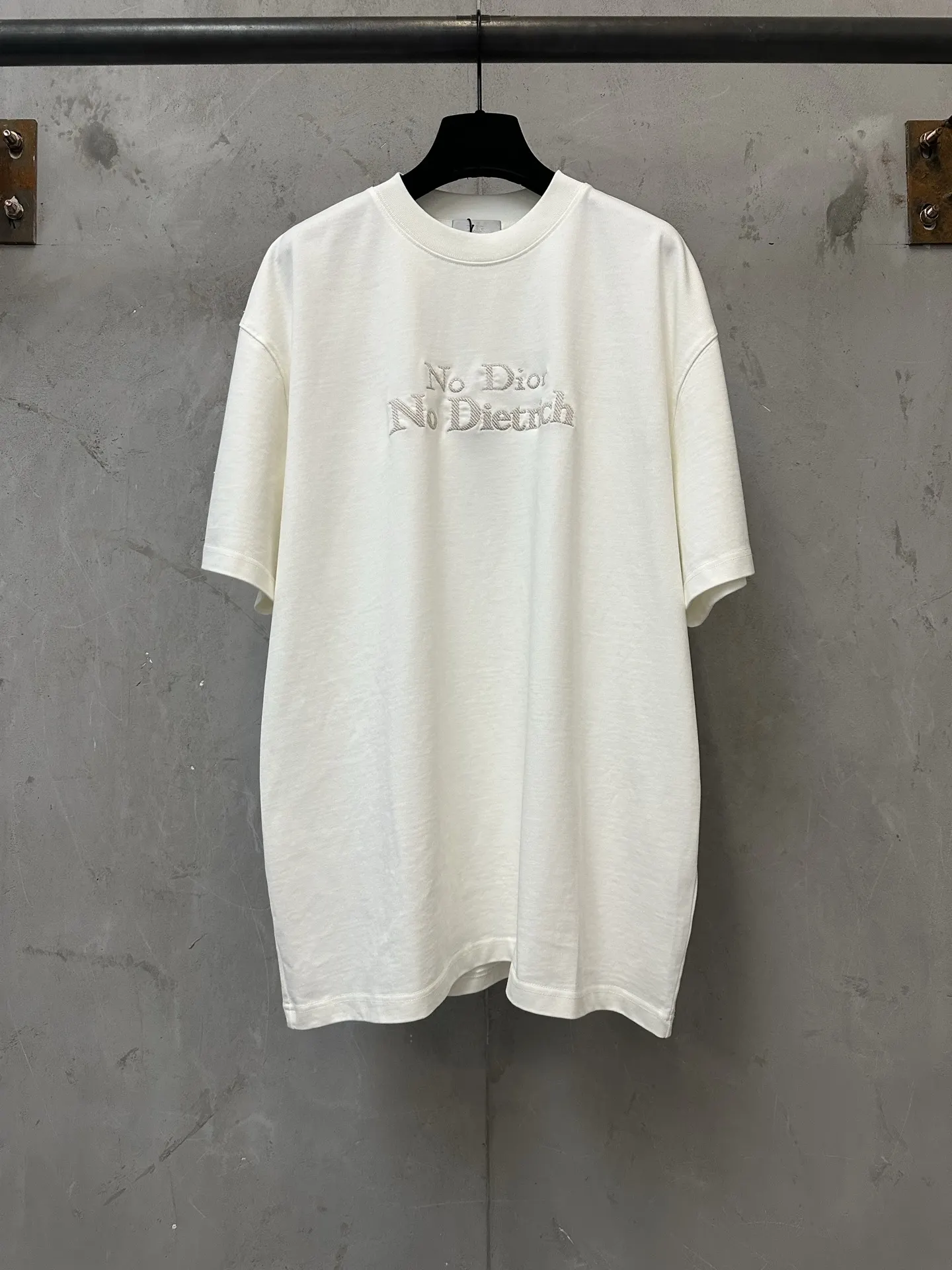 Embroidered Heavyweight Cotton T-Shirt D19511598