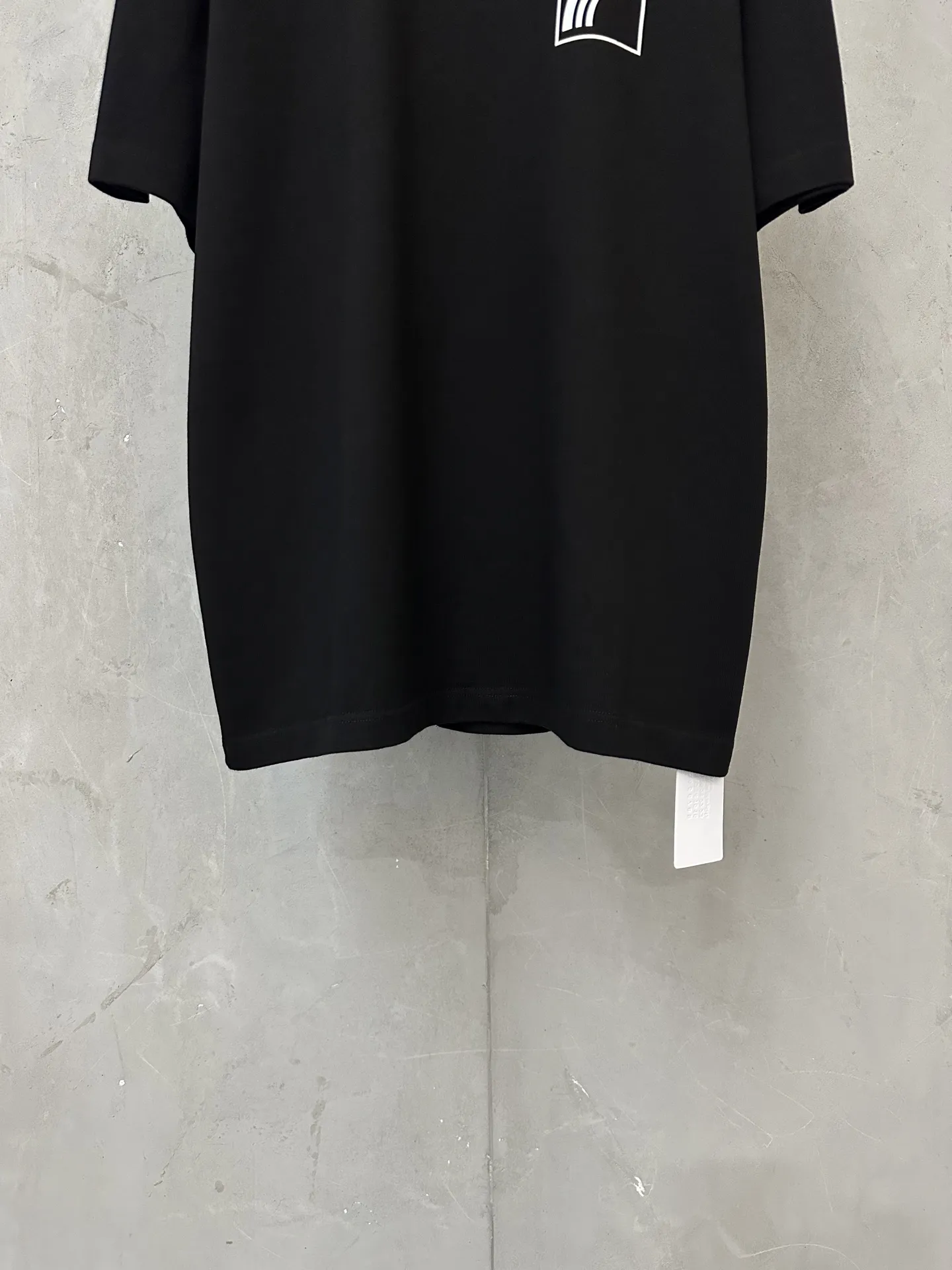 MM6 Maison Margiela Flocked Logo Heavyweight T-Shirt D19525025 — view 4