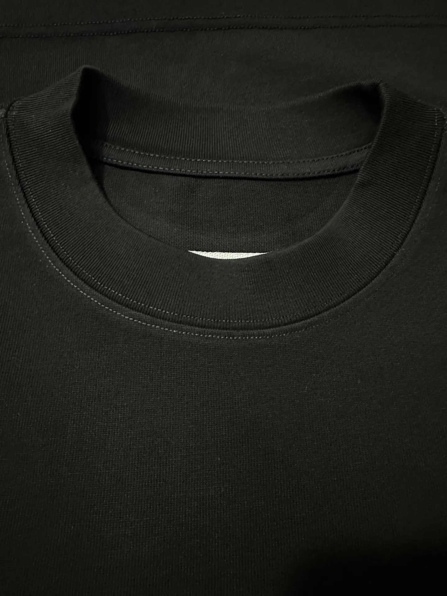 MM6 Maison Margiela Flocked Logo Heavyweight T-Shirt D19525025 — view 6