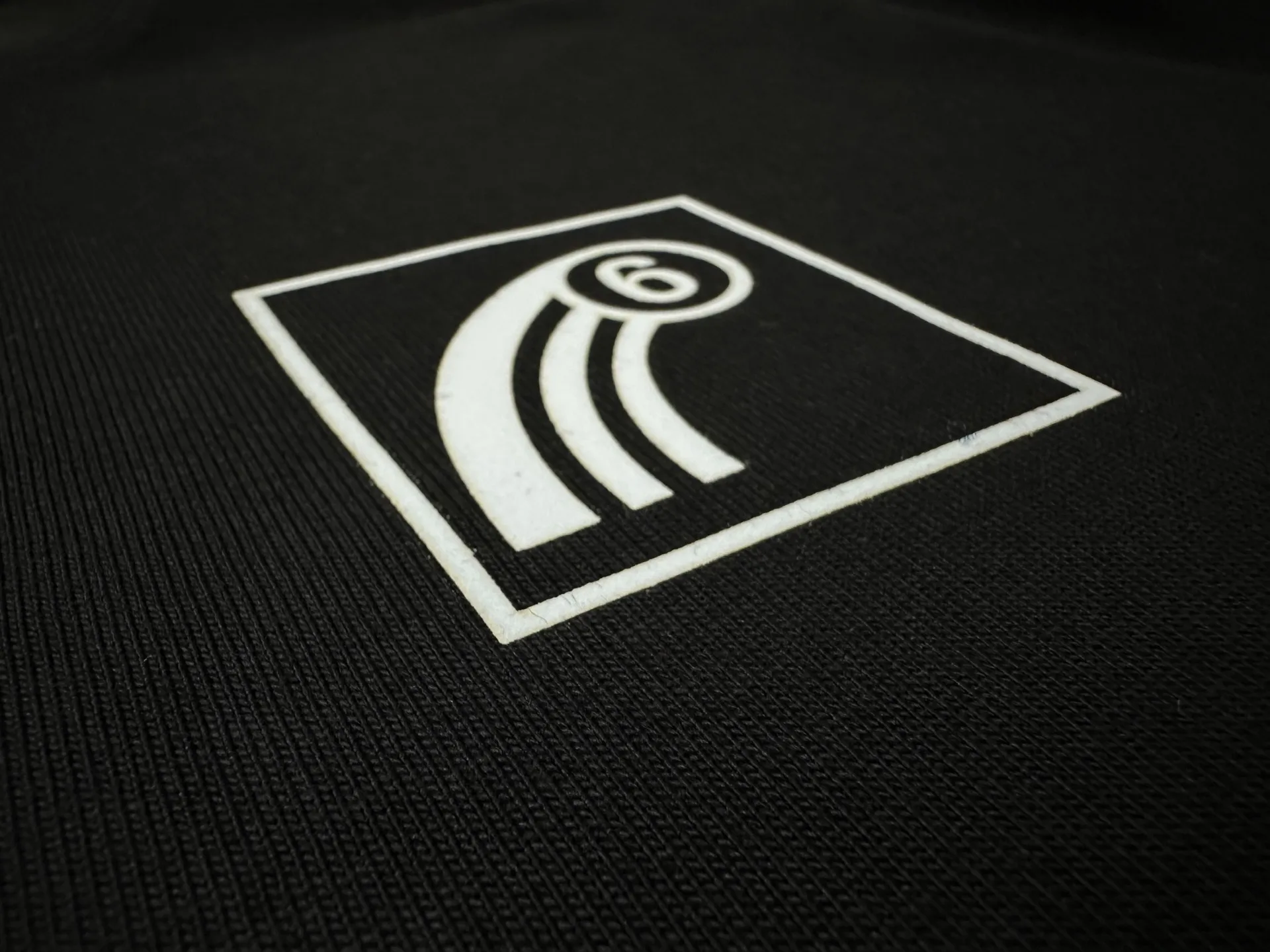 MM6 Maison Margiela Flocked Logo Heavyweight T-Shirt D19525025 — view 7