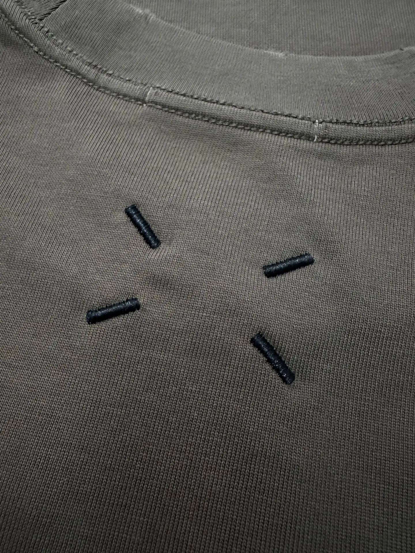 Maison Margiela Embroidered Logo Heavyweight T-Shirt D19518987 — view 8