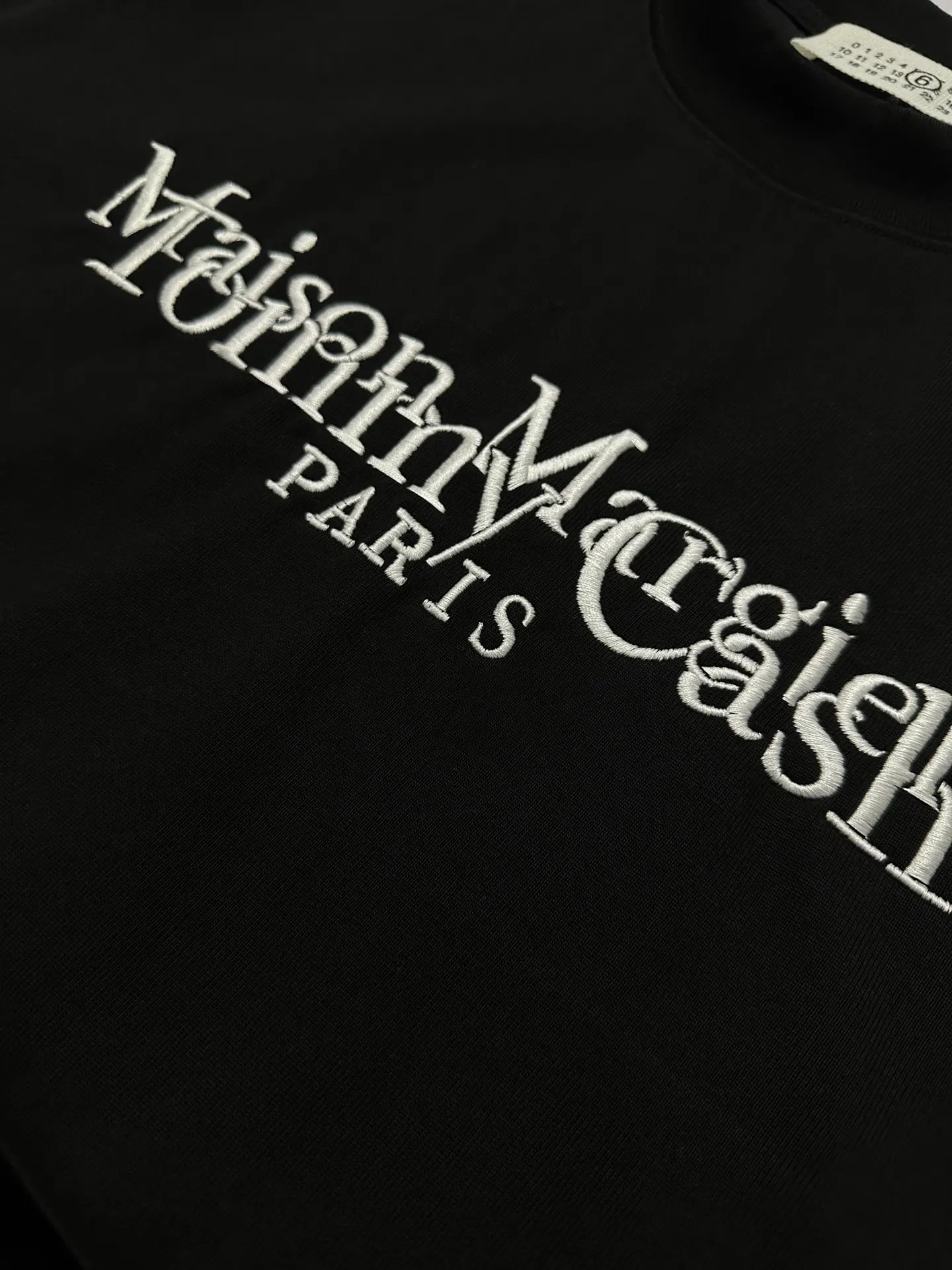 Embroidered Logo Heavyweight Cotton T-Shirt D19518986 — view 7