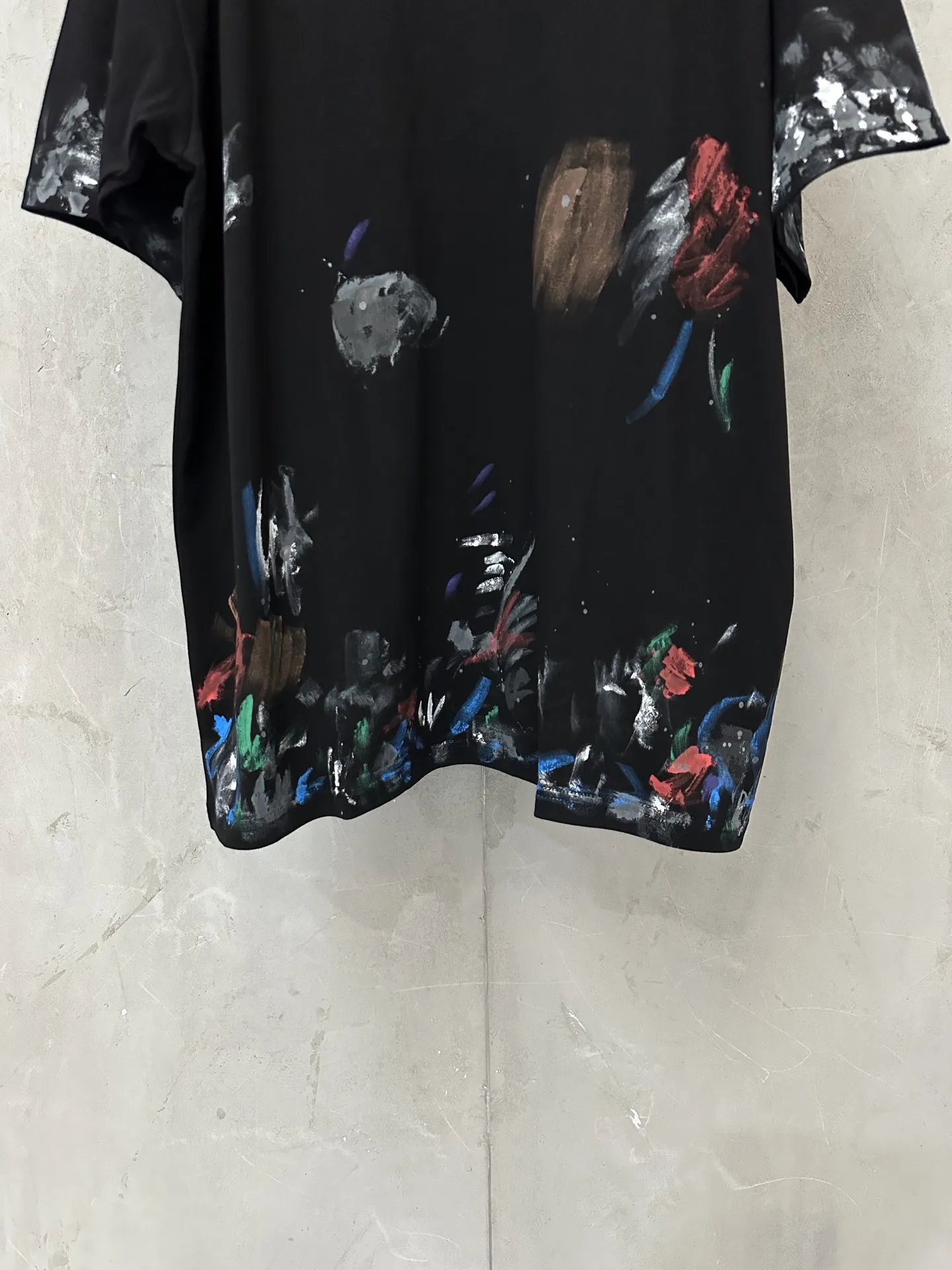 Unity Logo Graffiti Distressed T-Shirt D20011873 — view 3