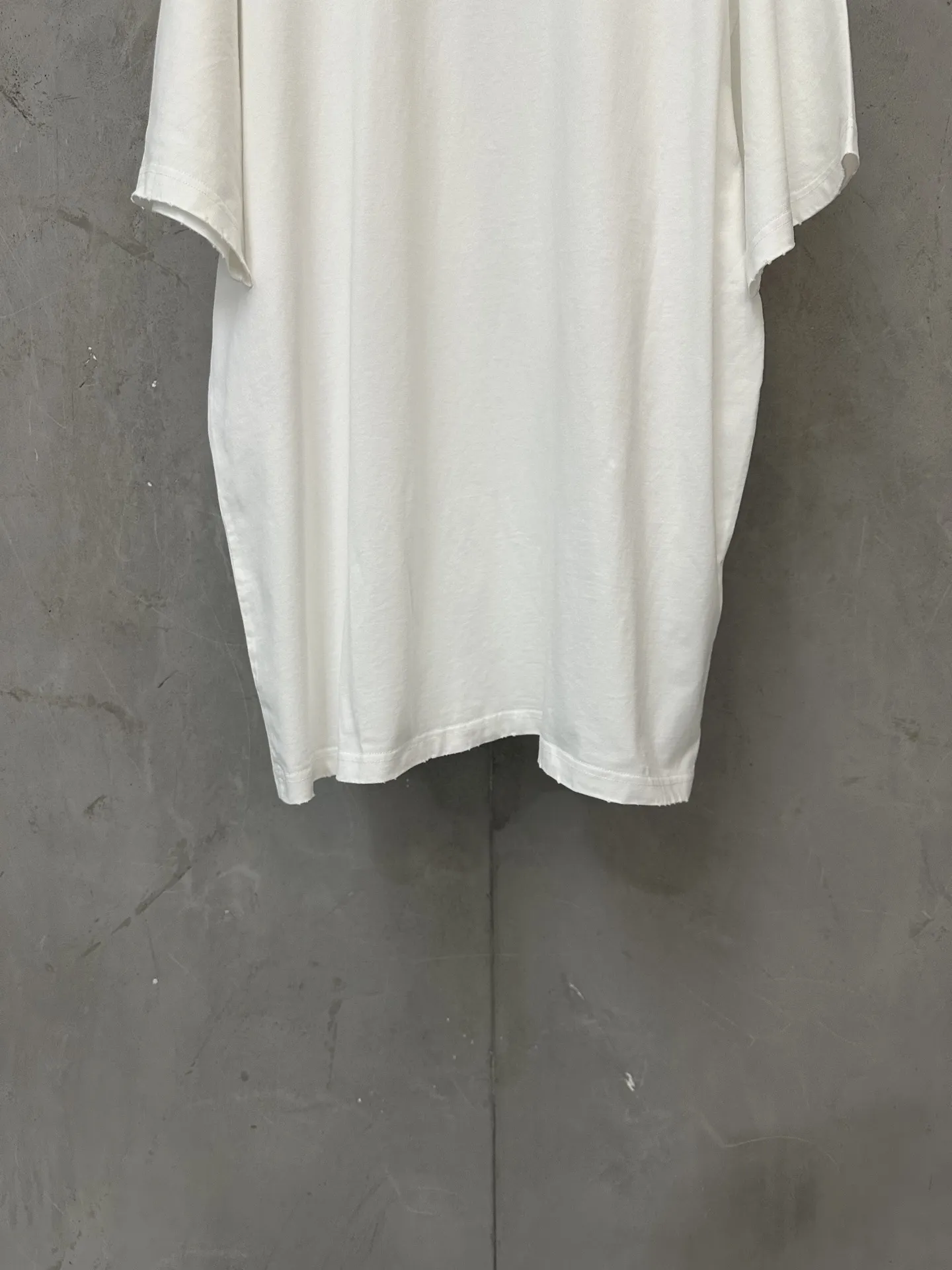 Unity Logo Embroidered Distressed T-Shirt D20020219 — view 4
