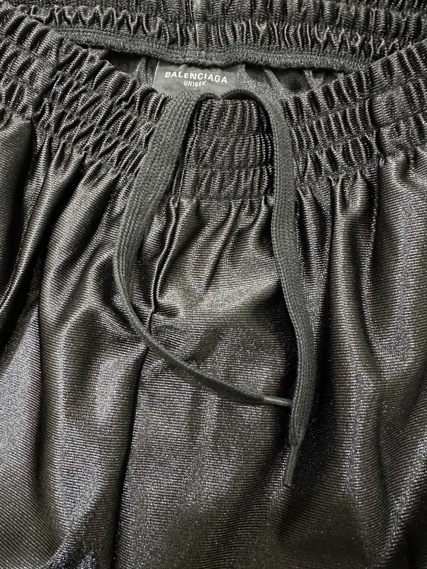 Unity Logo Satin-Finish Shorts D20011609 — view 5