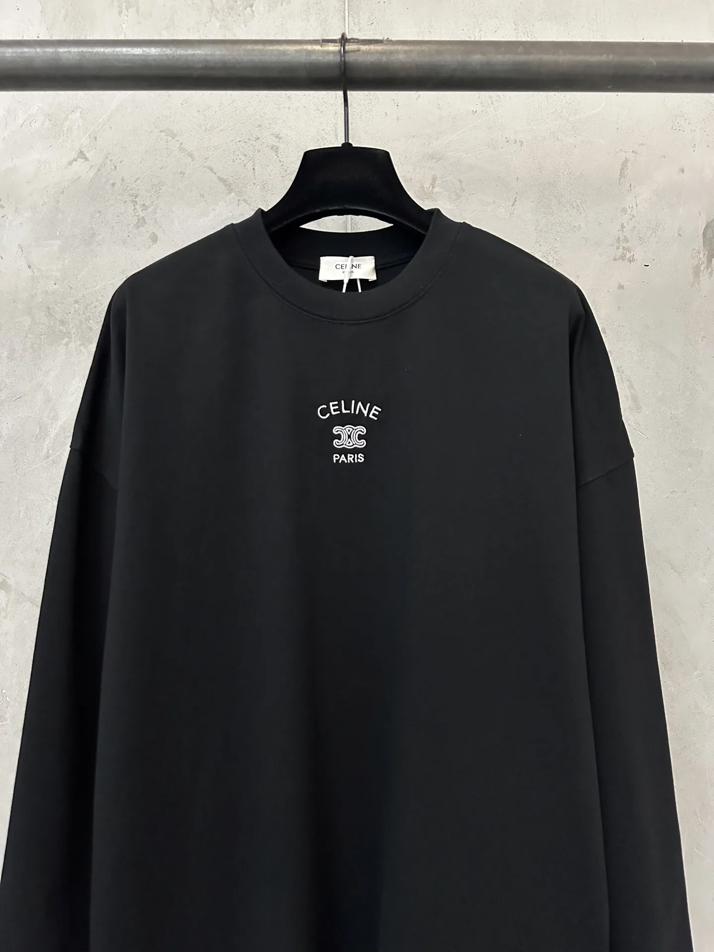 Logo-Embroidered Long-Sleeved T-Shirt D20018977 — view 3