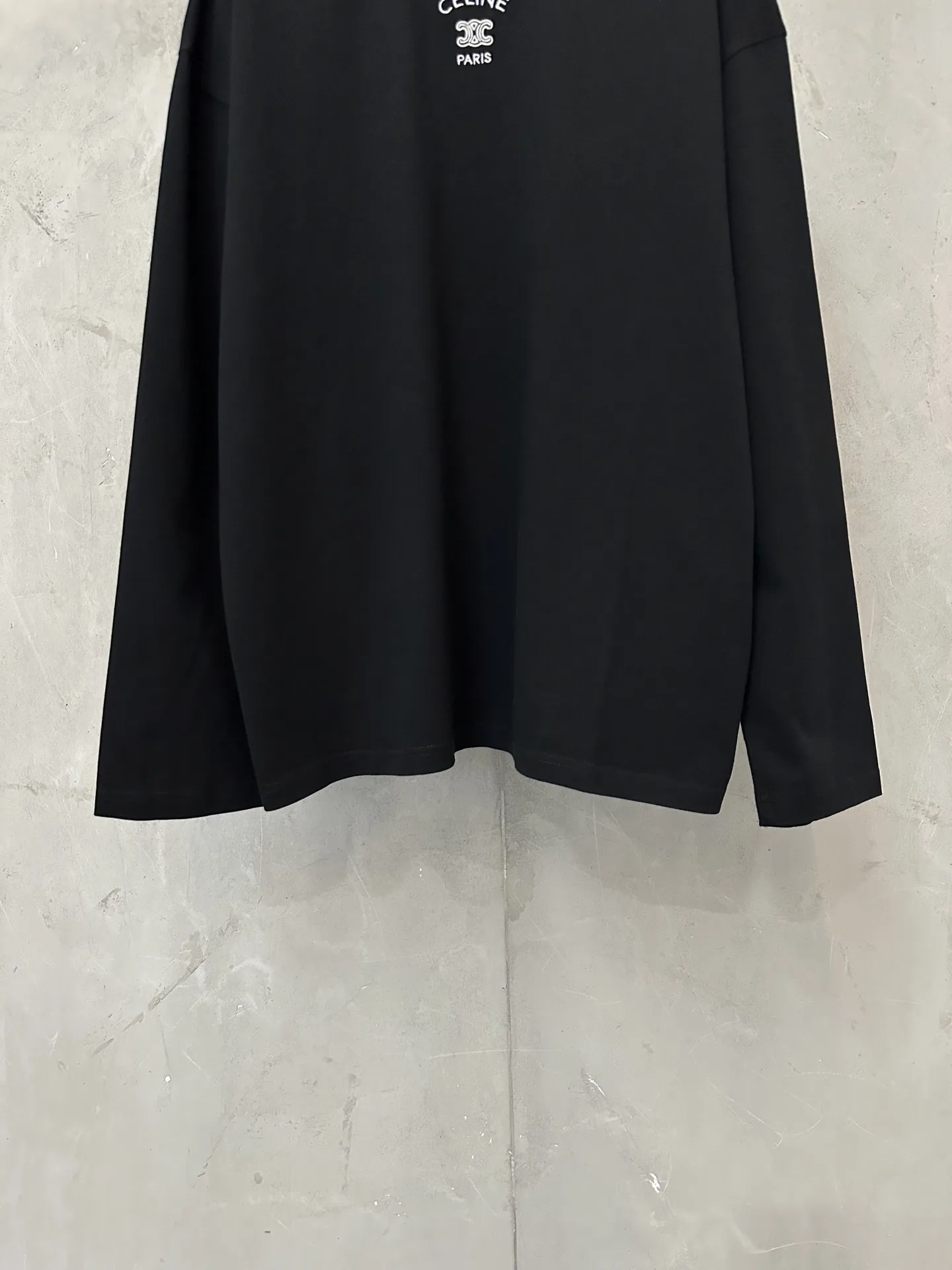Logo-Embroidered Long-Sleeved T-Shirt D20018977 — view 4