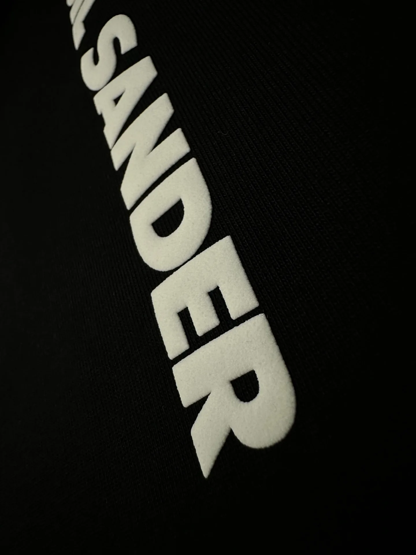 Logo-Print Heavyweight Cotton Long-Sleeve T-Shirt D20025037 — view 8