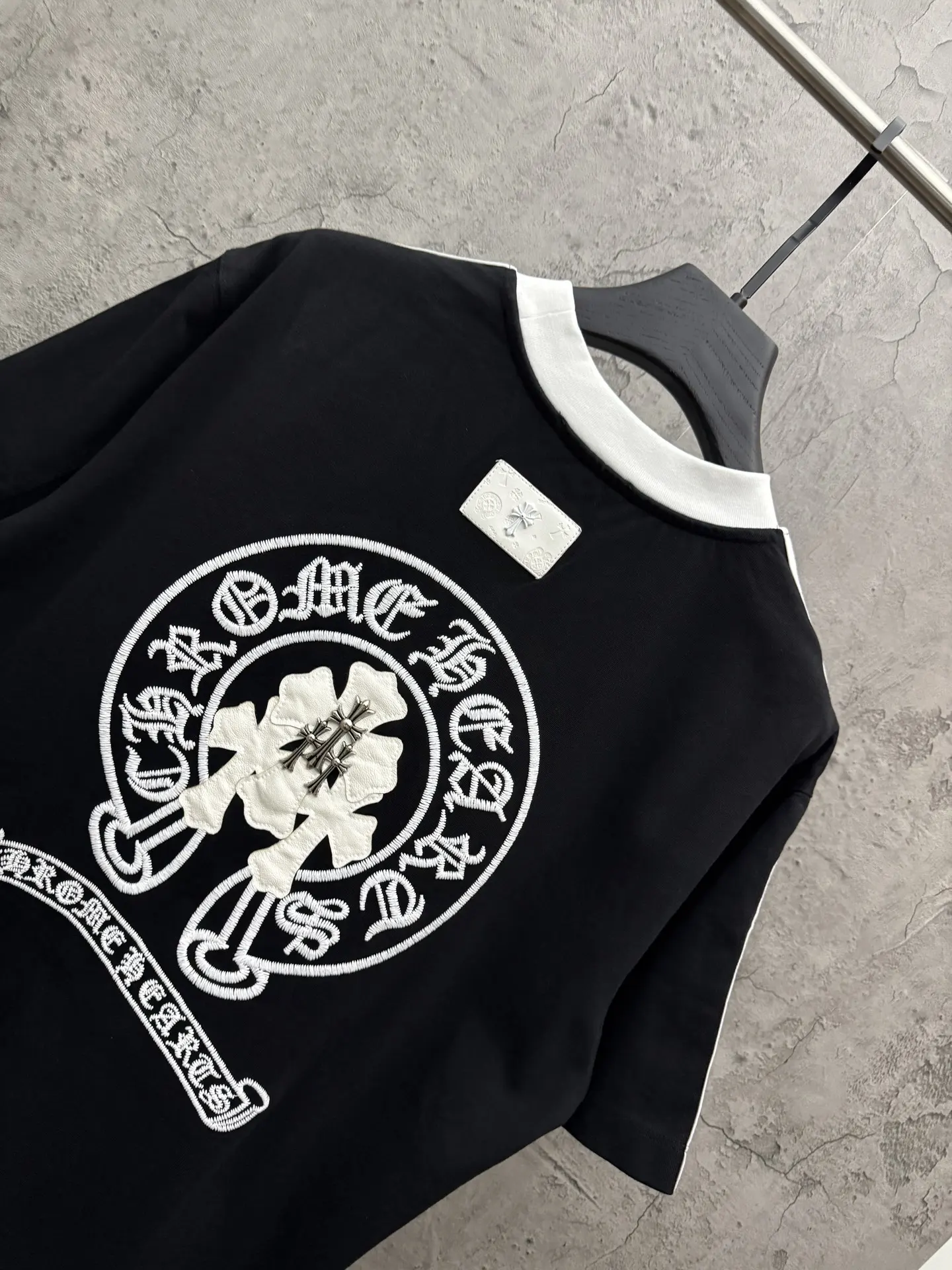 Embroidered Cross Logo Cotton T-Shirt D20014273 — view 4