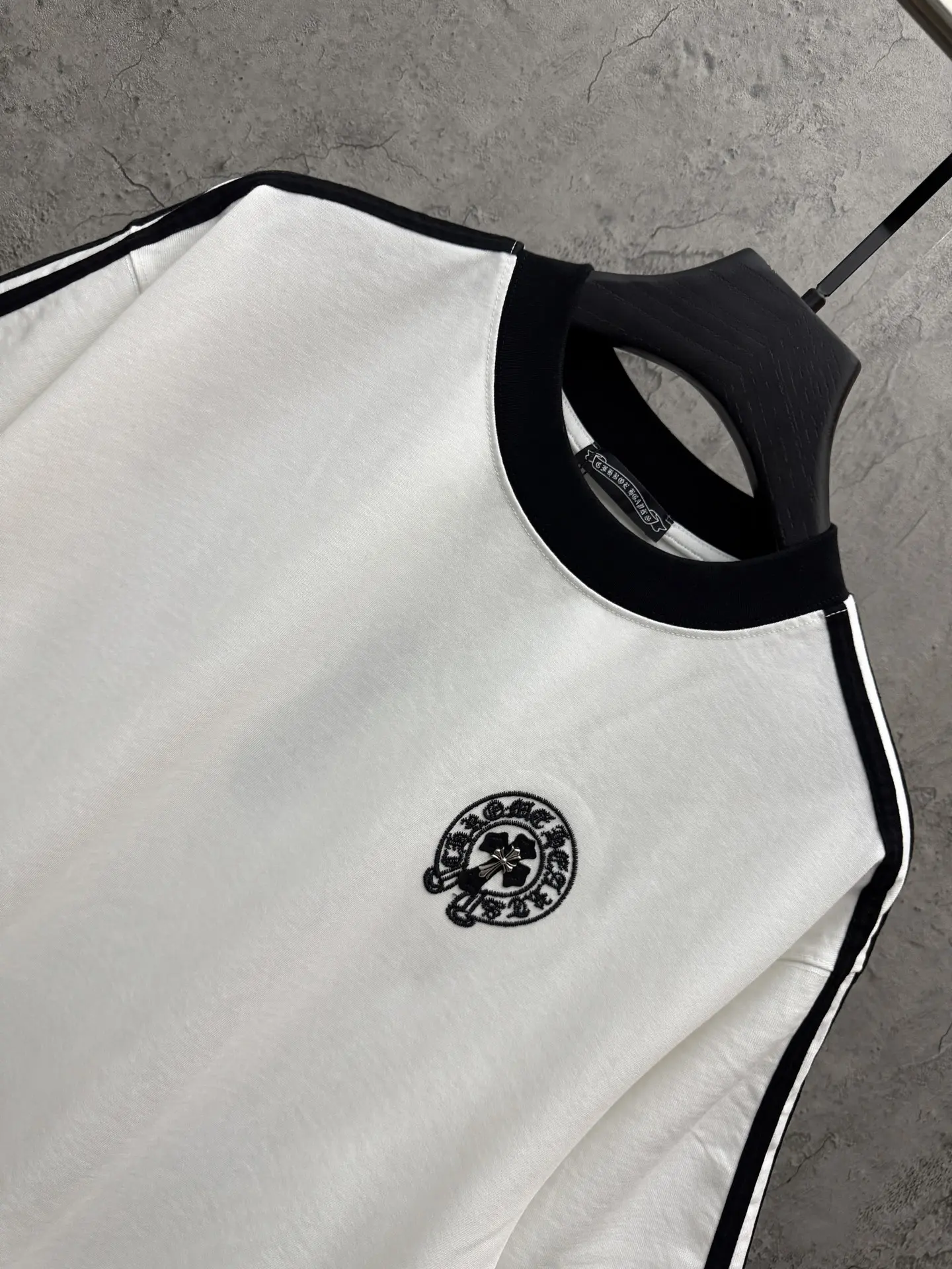 Embroidered Cross Logo Cotton T-Shirt D20014274 — view 3