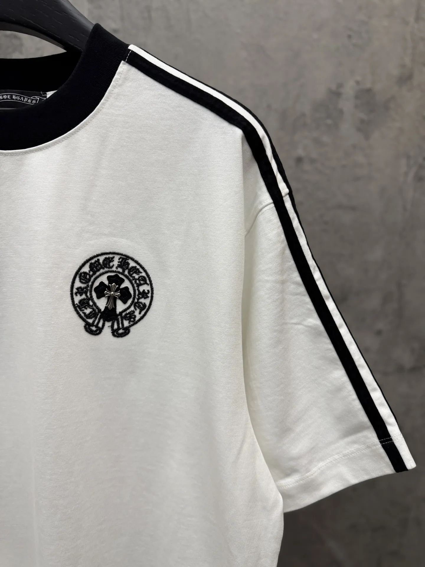 Embroidered Cross Logo Cotton T-Shirt D20014274 — view 5