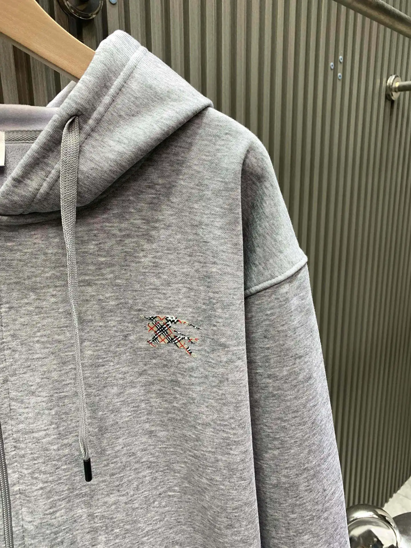 Equestrian Knight Embroidered Zip-Up Hoodie D20014539 — view 6