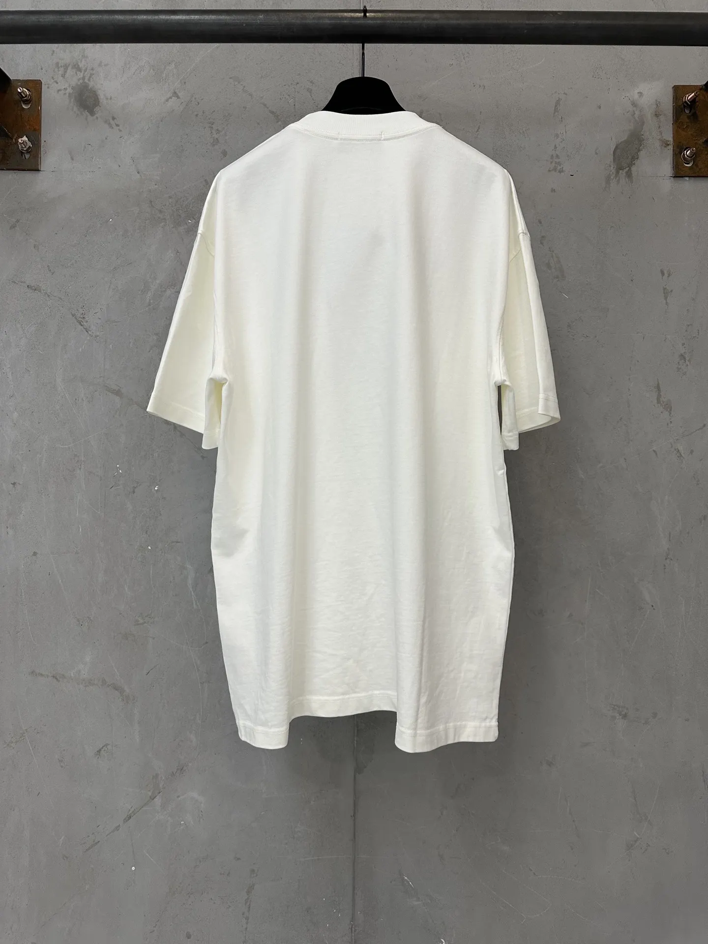 Gucci Knight Crest Heavyweight Cotton T-Shirt D20011894 — view 2