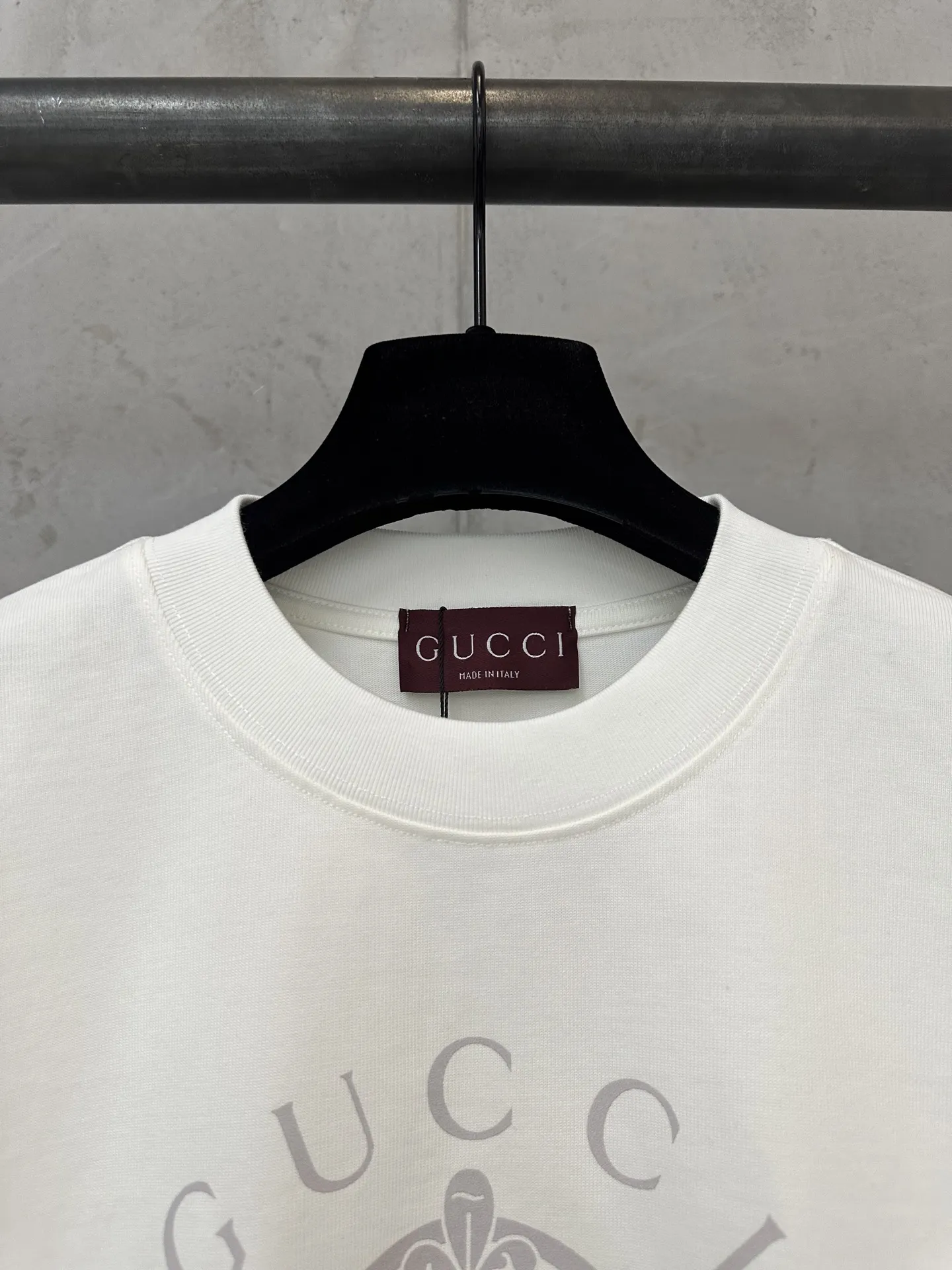 Gucci Knight Crest Heavyweight Cotton T-Shirt D20011894 — view 5