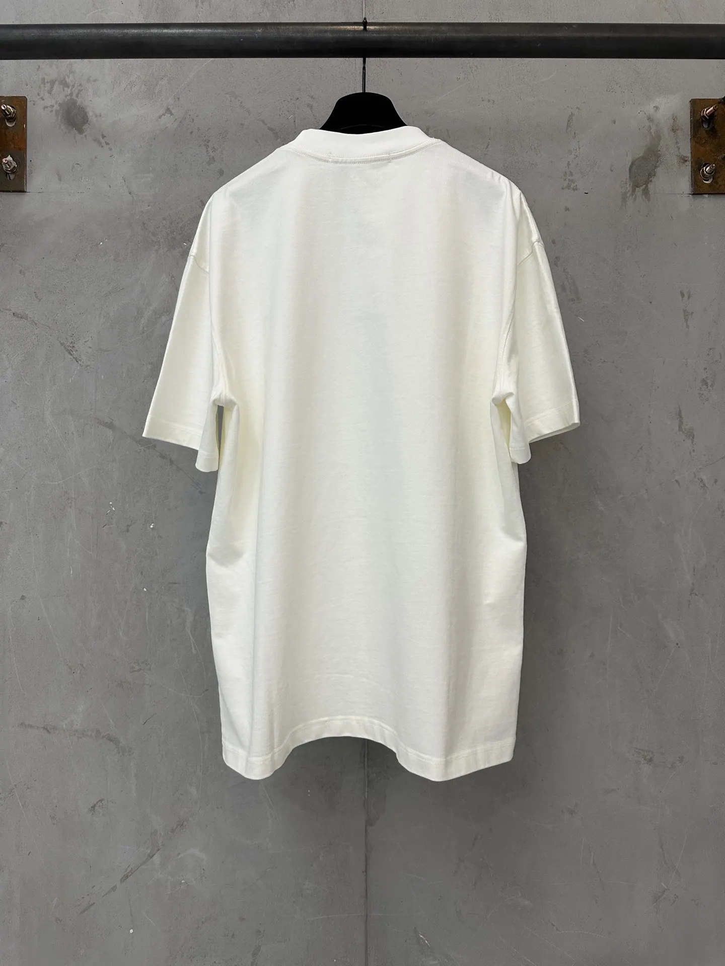 Distorted Logo Heavyweight Cotton T-Shirt D20011899 — view 2