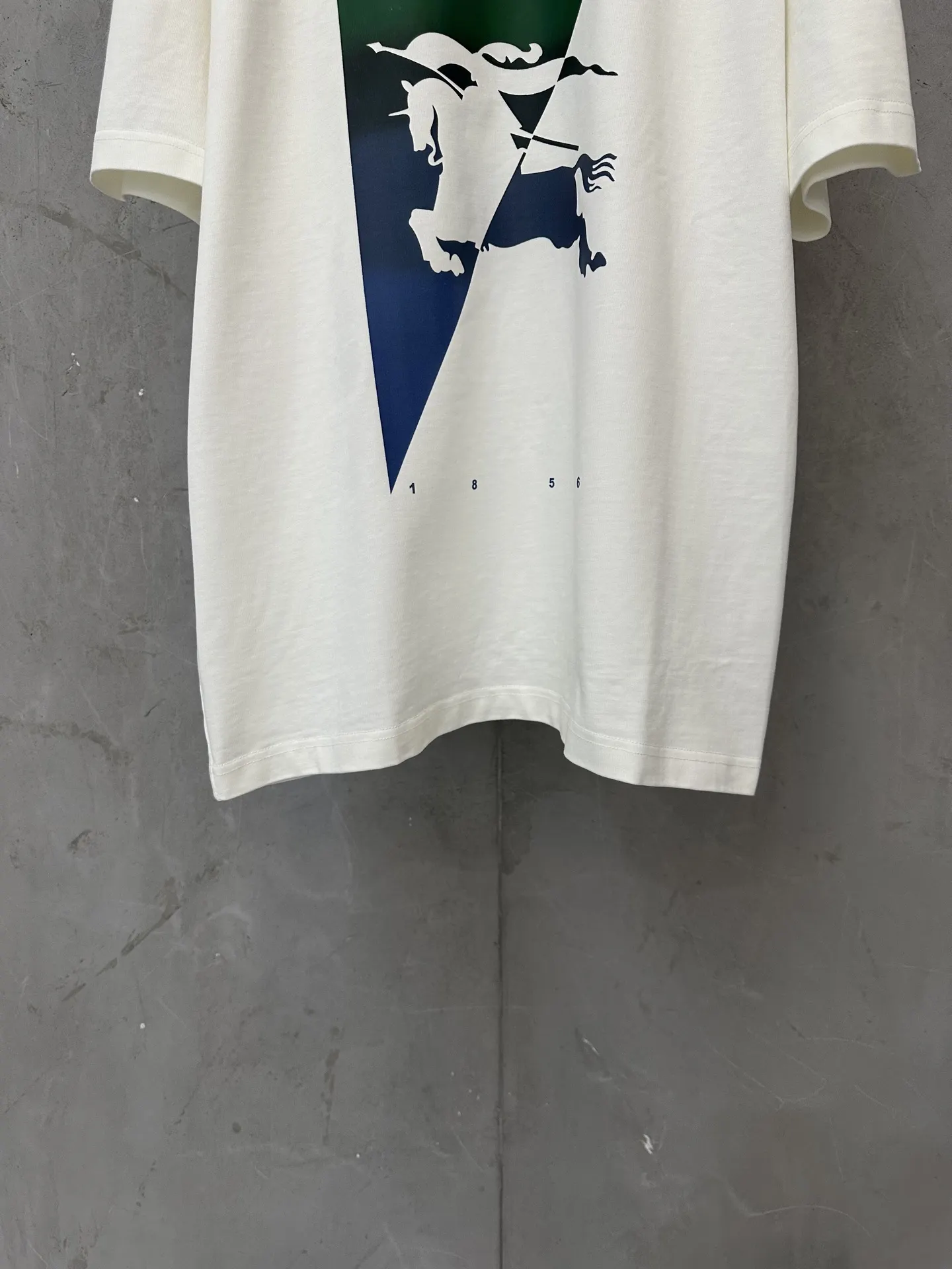 Equestrian Knight Graphic Cotton T-Shirt D20011901 — view 4