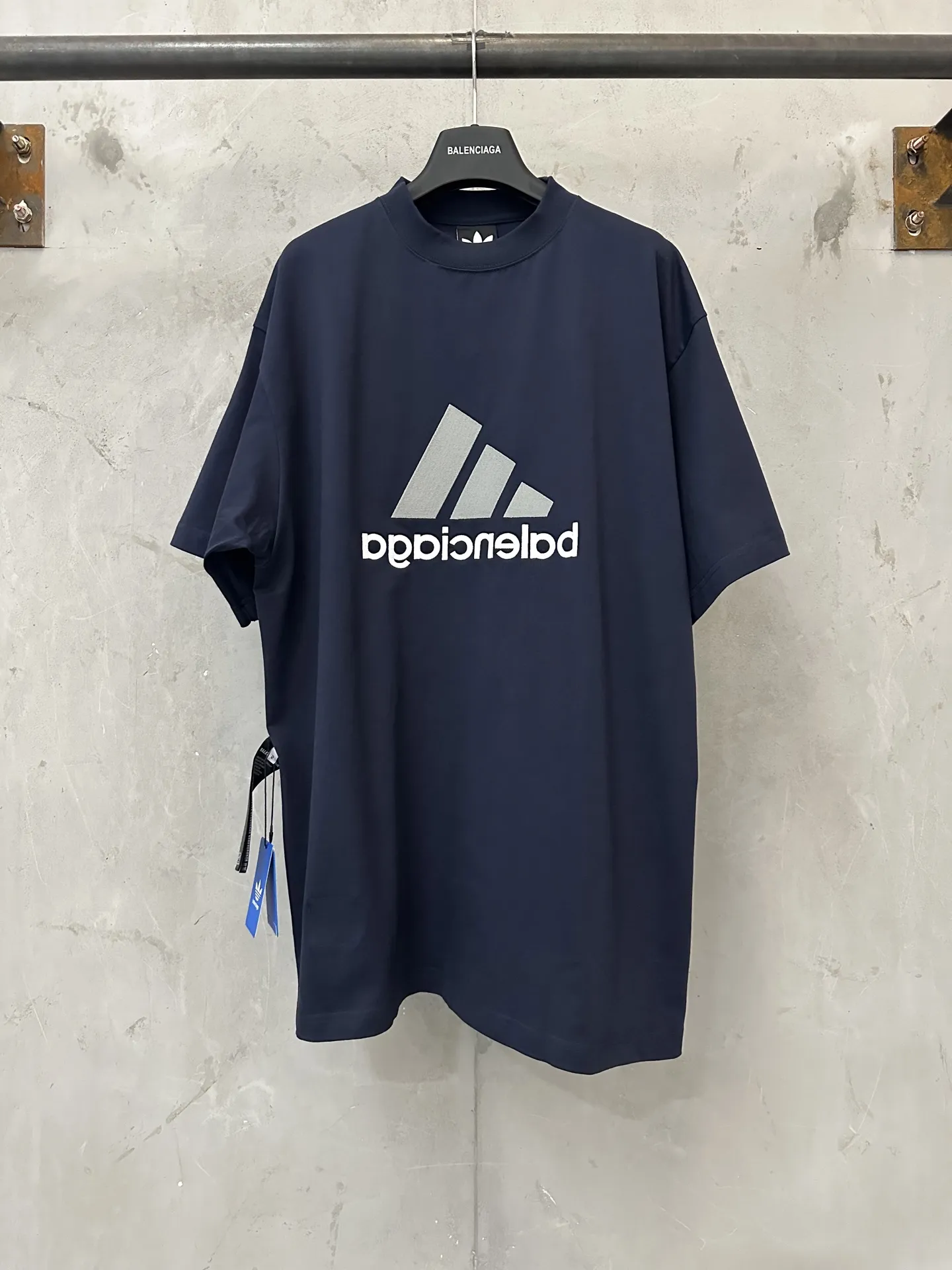 Balenciaga / Adidas Inside-Out Embroidered T-Shirt D20518989 — view 2