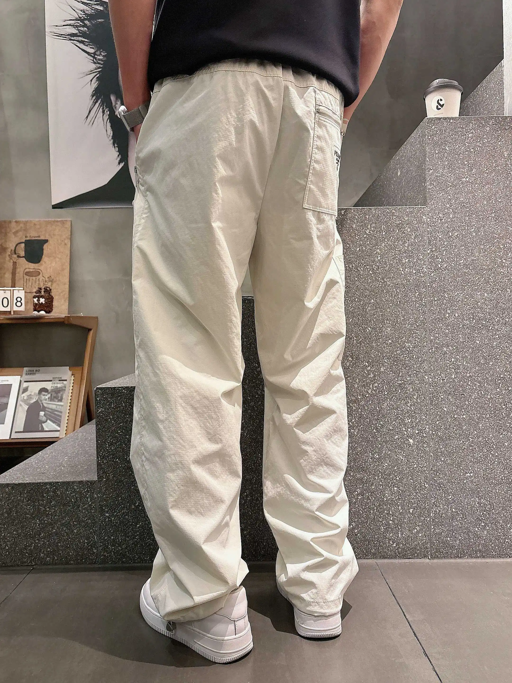 Logo-Appliqué Drawstring Casual Trousers D20513609 — view 5