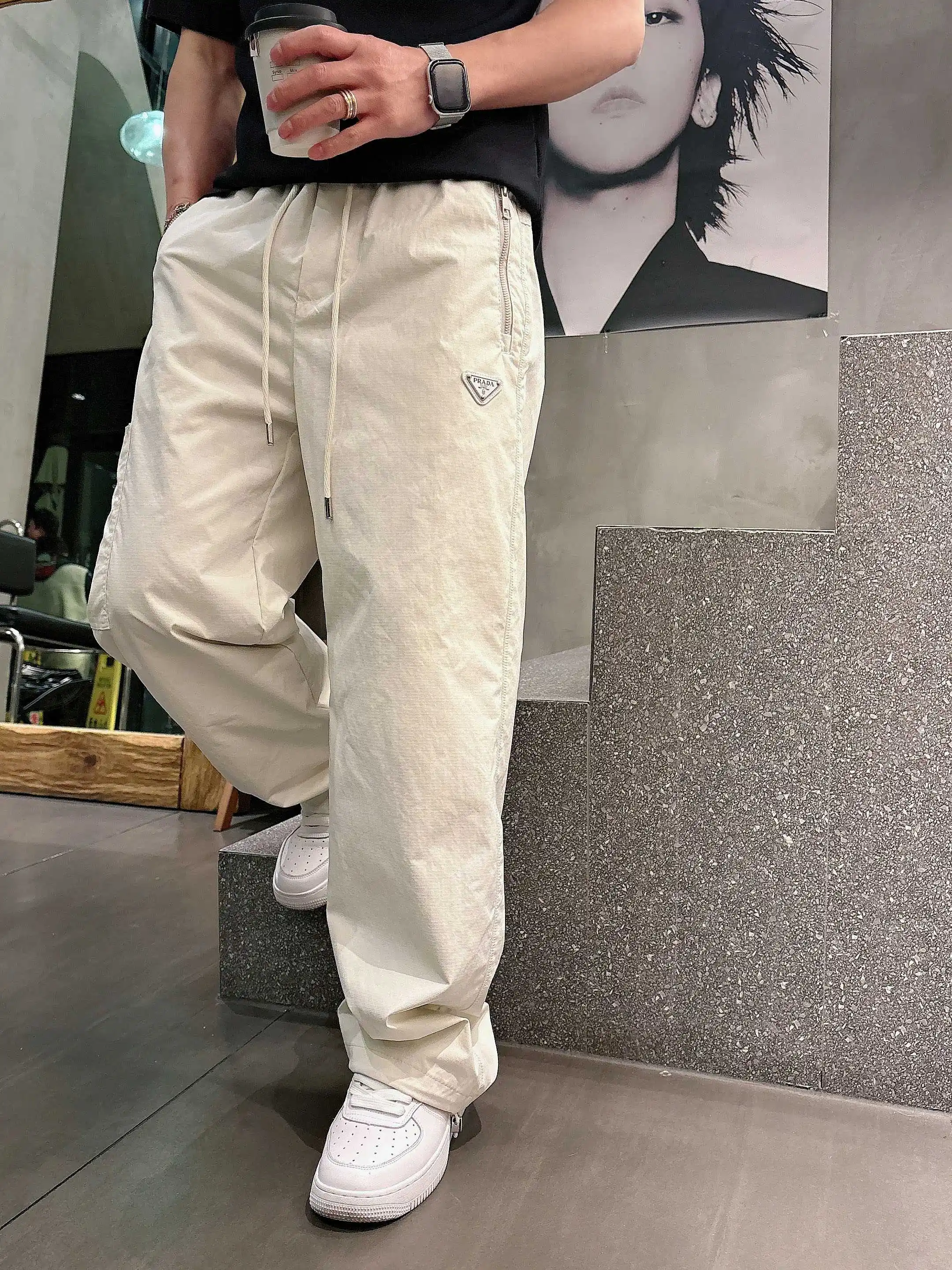 Logo-Appliqué Drawstring Casual Trousers D20513609 — view 7