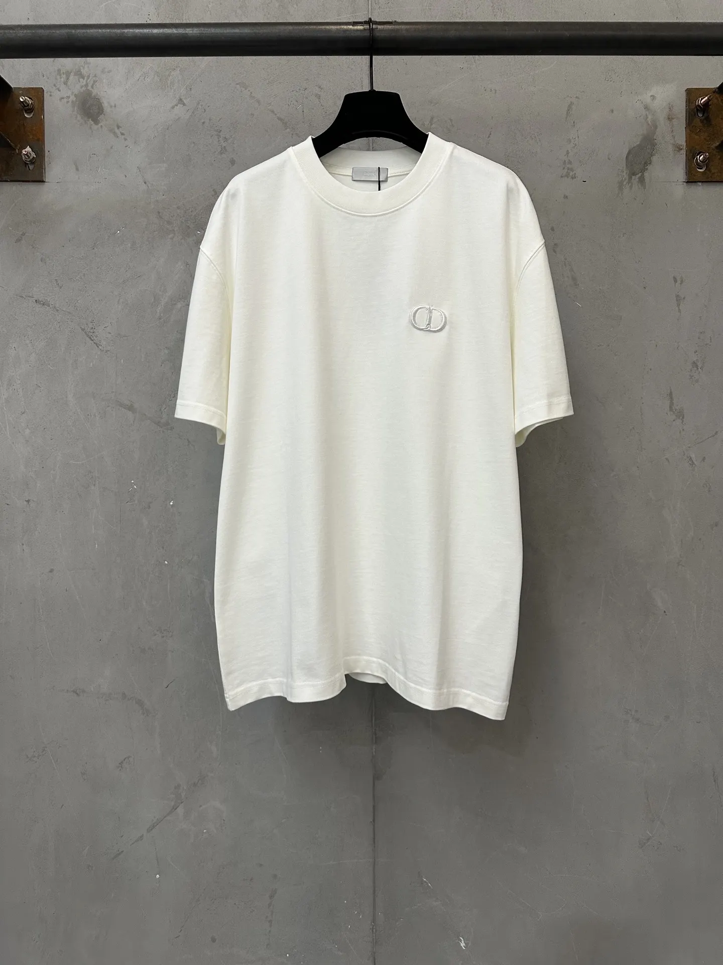 CD Logo Embroidered Heavyweight Cotton T-Shirt D21023558