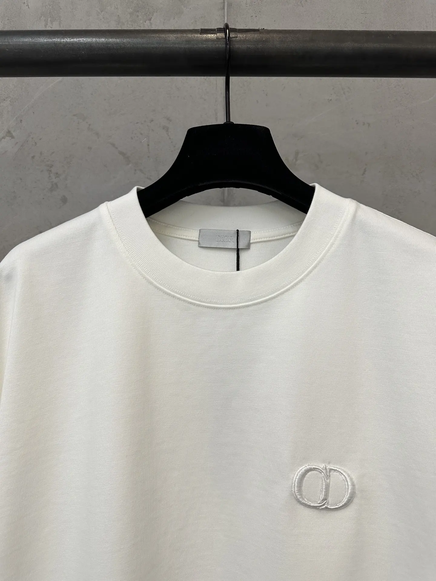 CD Logo Embroidered Heavyweight Cotton T-Shirt D21023558 — view 5