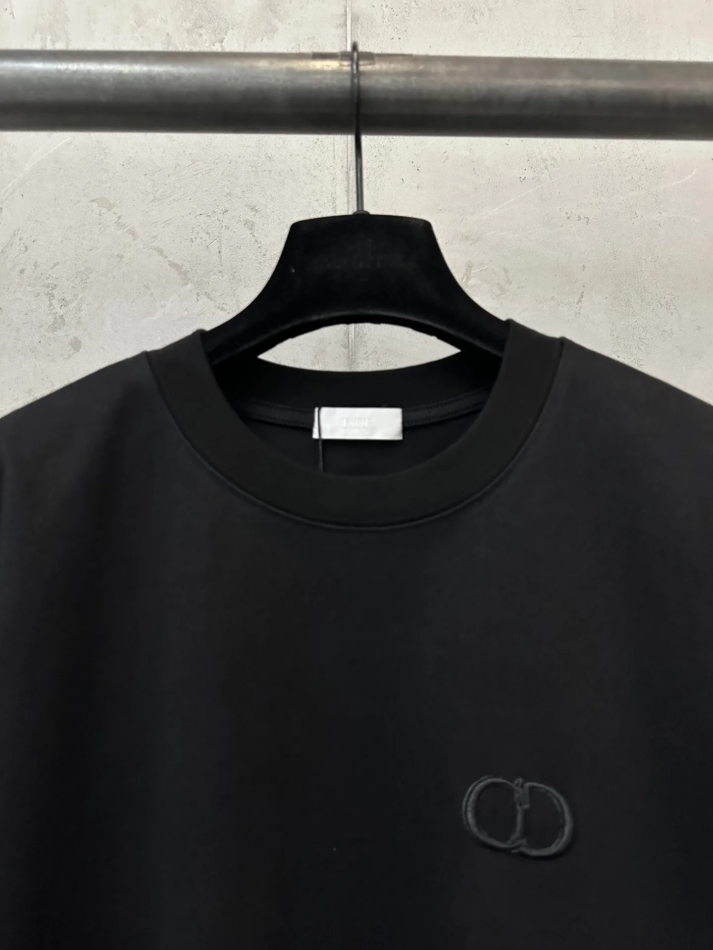 CD Logo Embroidered Heavyweight Cotton T-Shirt D21023559 — view 5