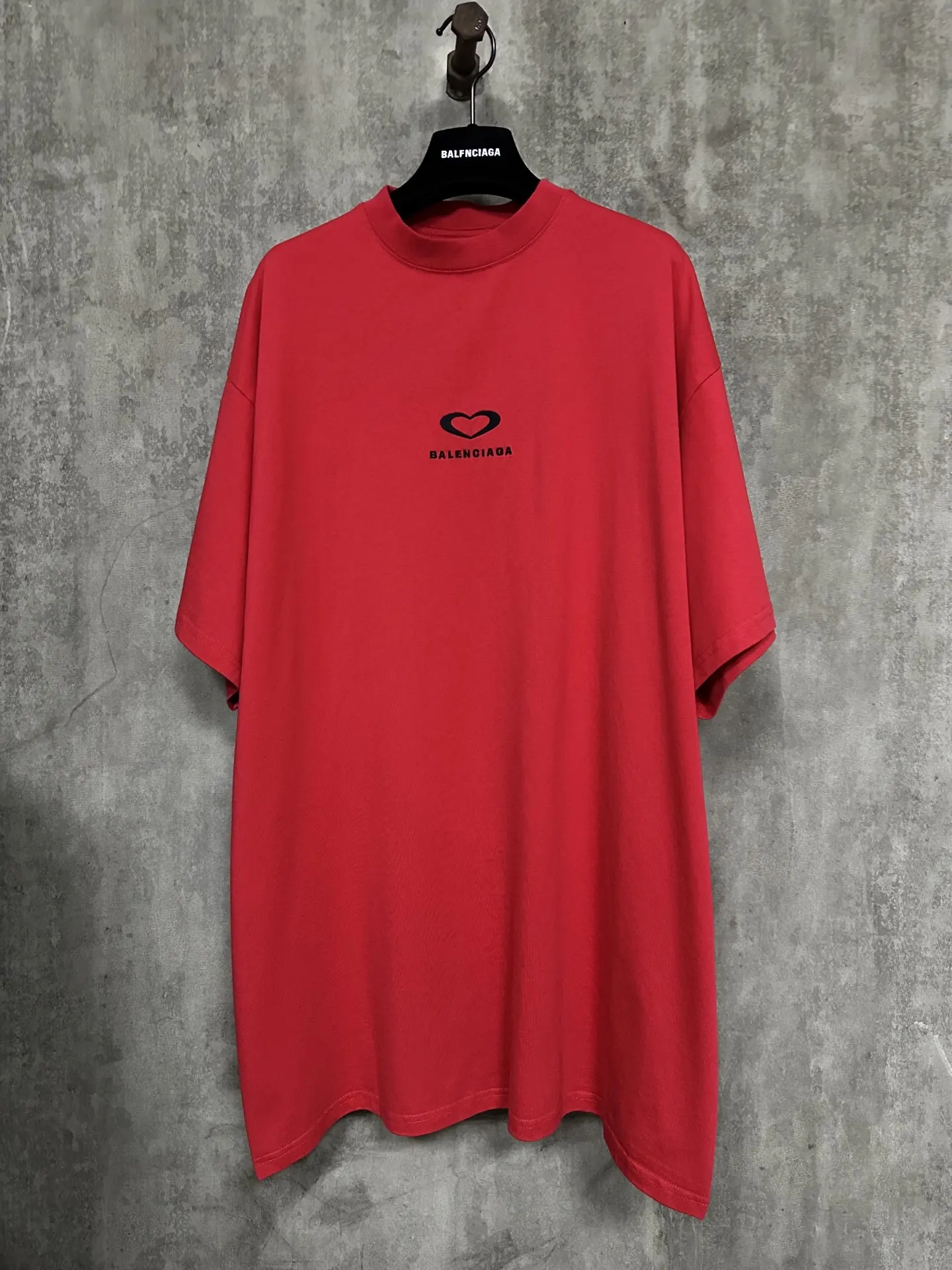 Heart Logo Oversized Cotton T-Shirt D21015727