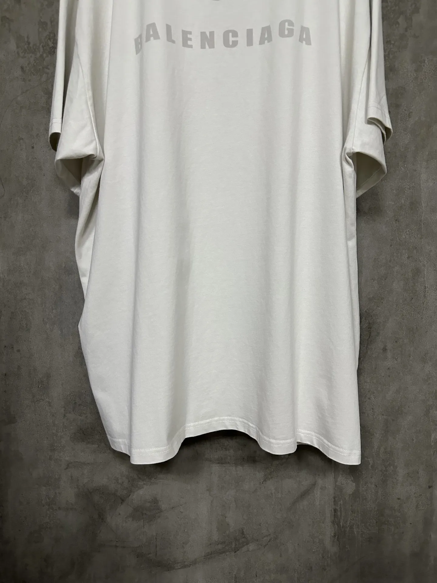 Logo-Embroidered Oversized Cotton T-Shirt D21015726 — view 6