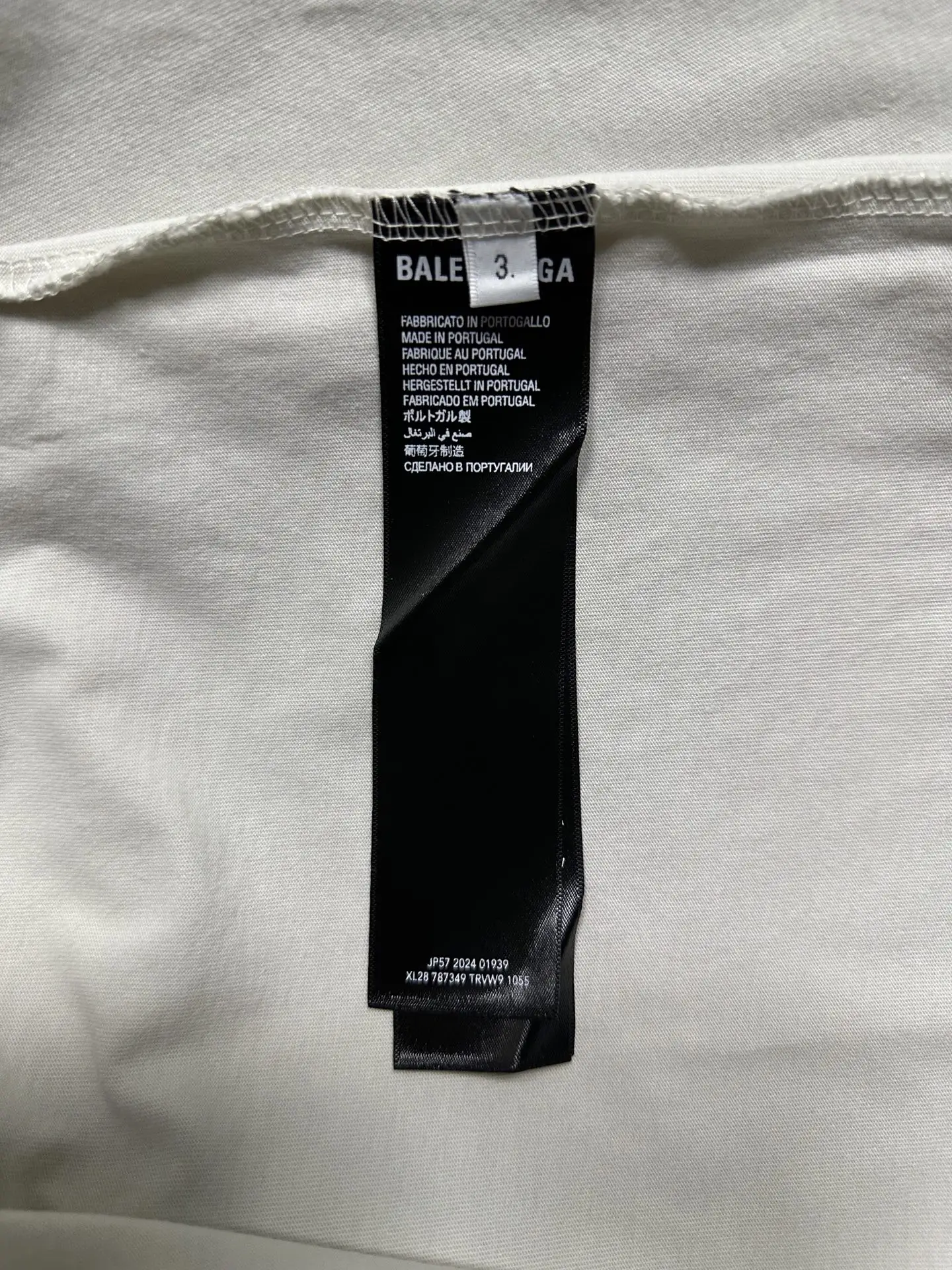 Logo-Embroidered Oversized Cotton T-Shirt D21015726 — view 9