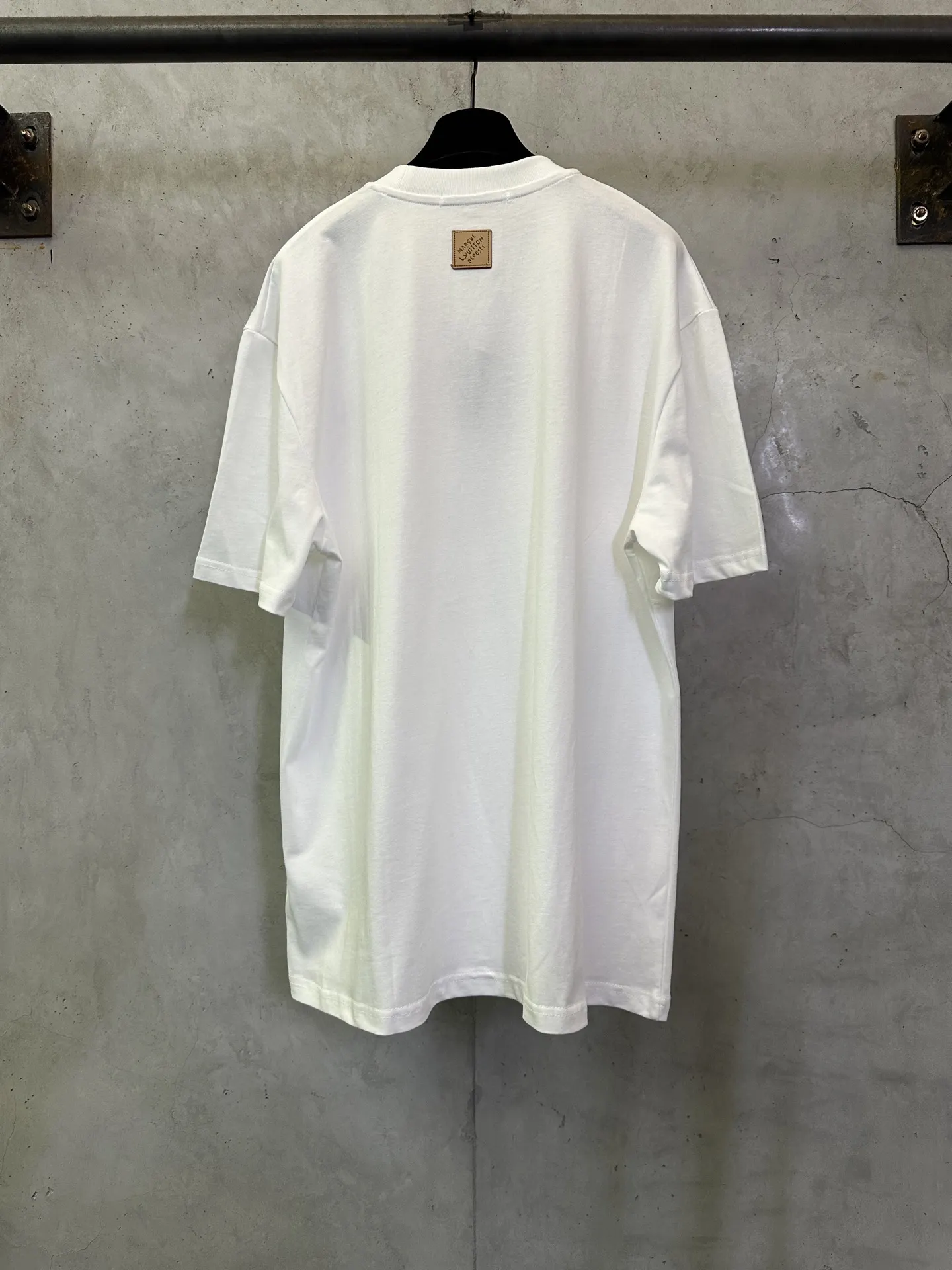 Animal Embroidery Cotton T-Shirt D21015703 — view 2