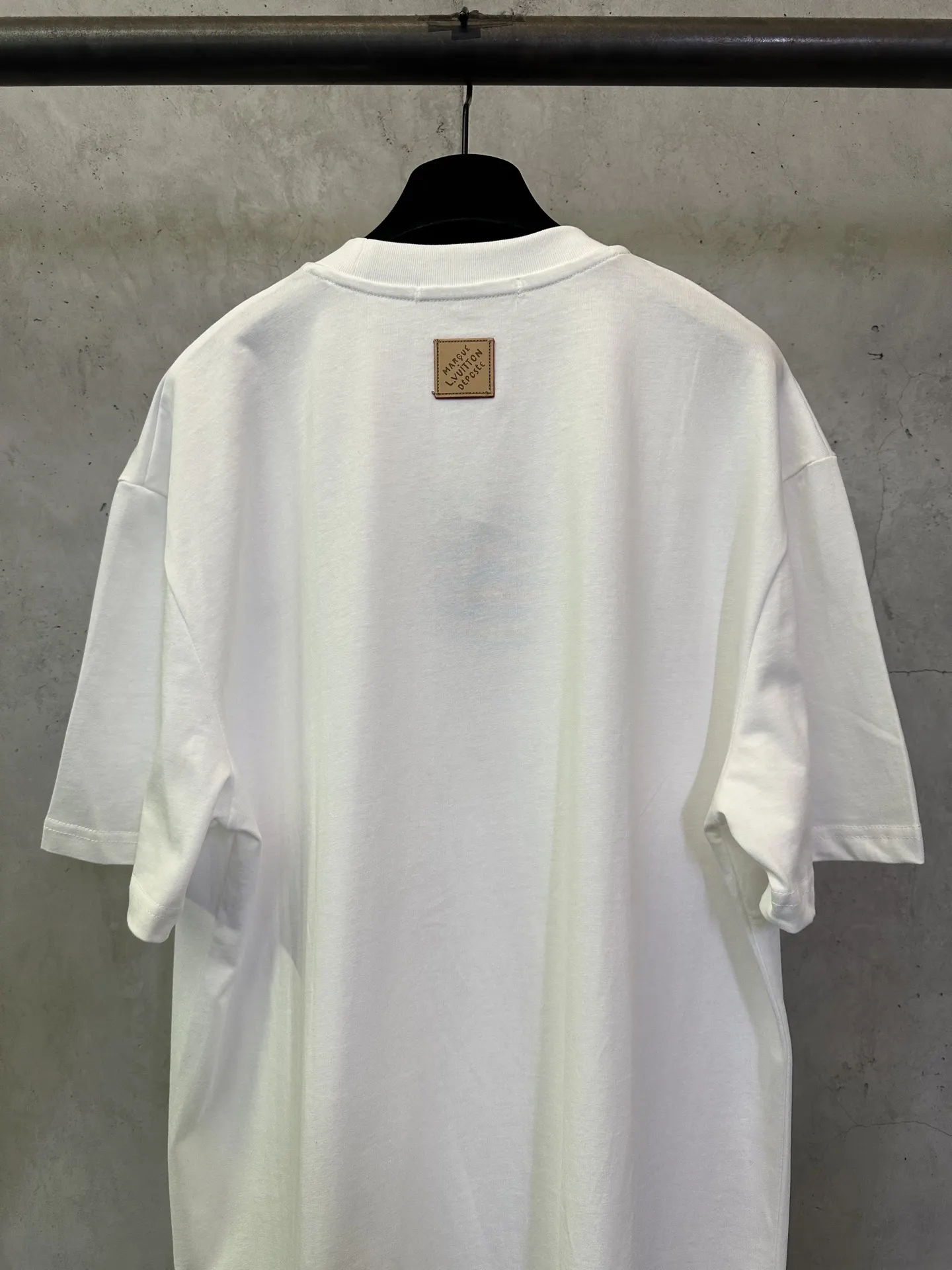Animal Embroidery Cotton T-Shirt D21015703 — view 5