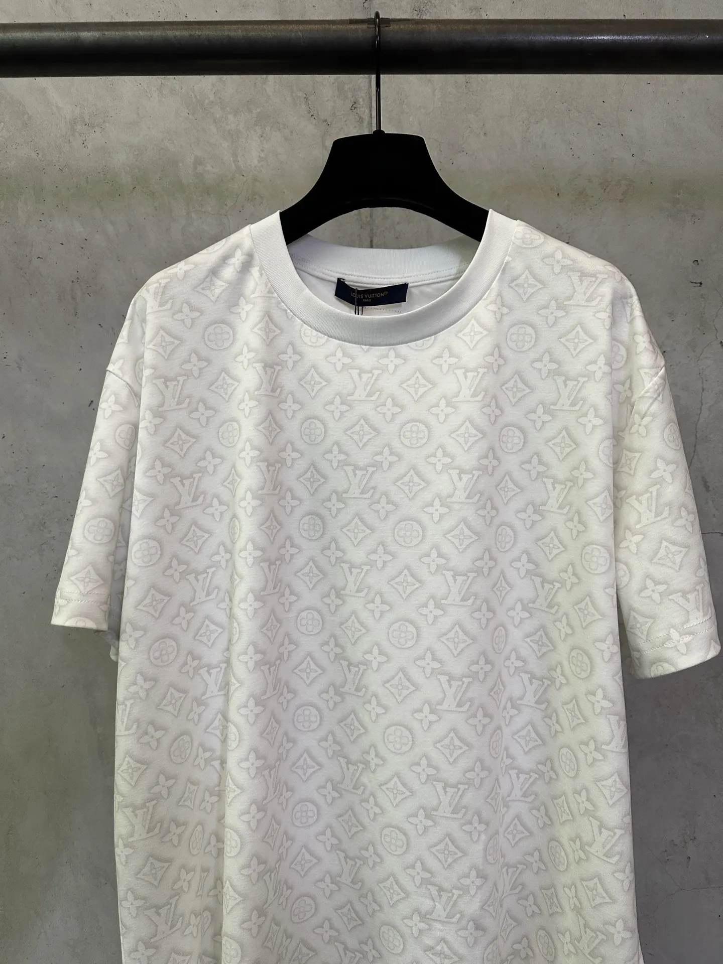 Monogram Embossed Cotton T-Shirt D21012824 — view 3