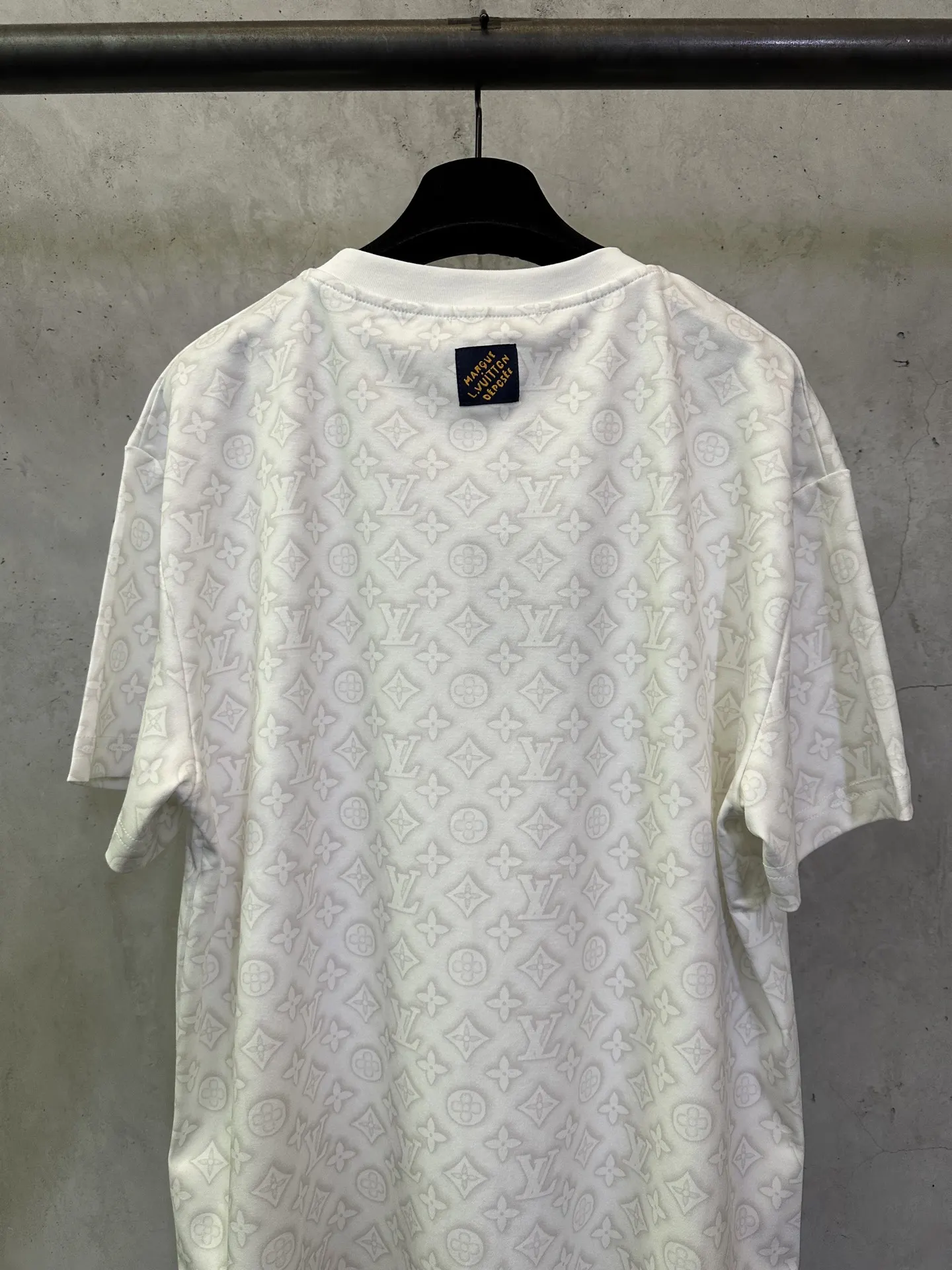 Monogram Embossed Cotton T-Shirt D21012824 — view 5