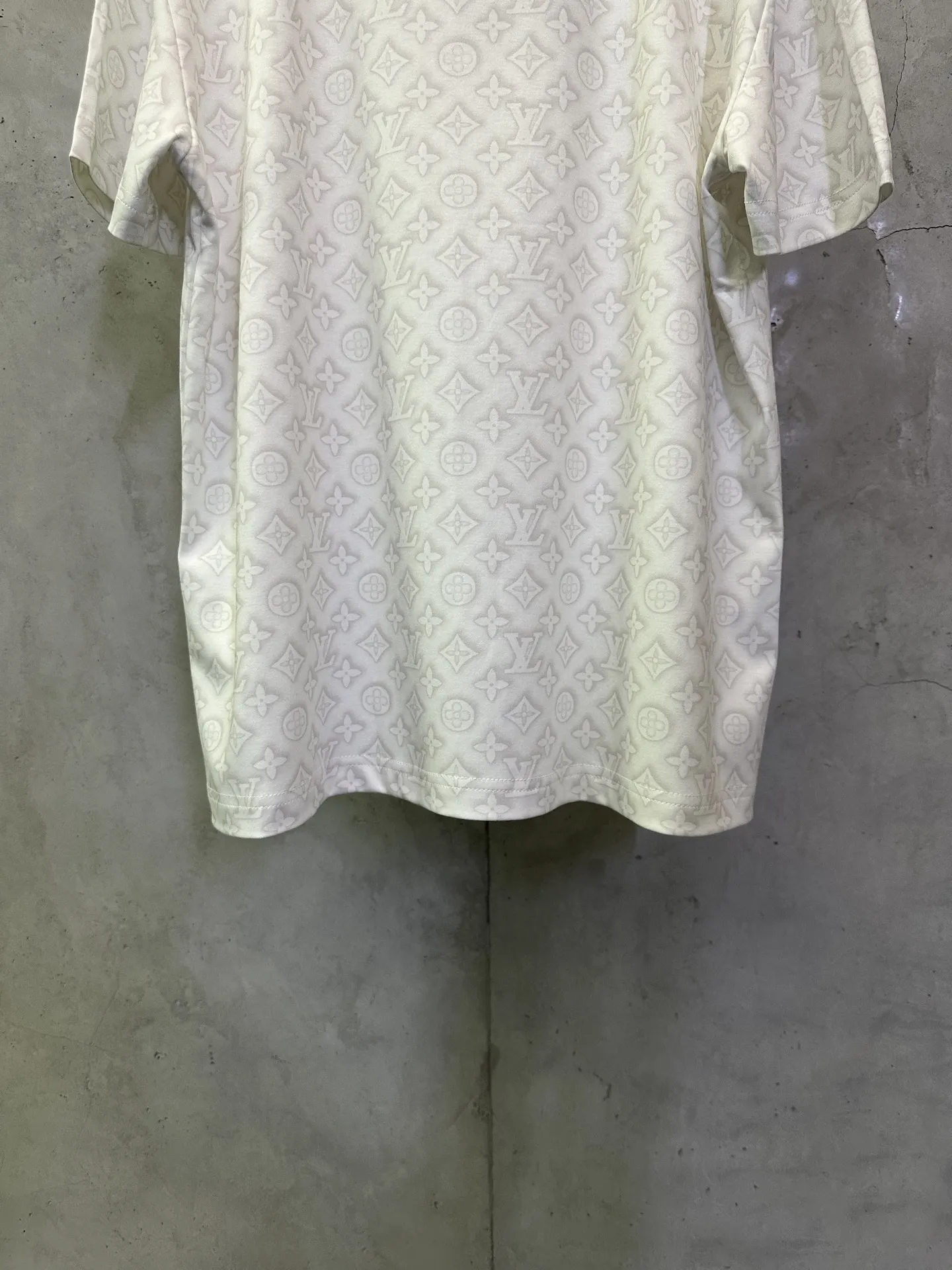 Monogram Embossed Cotton T-Shirt D21012824 — view 6