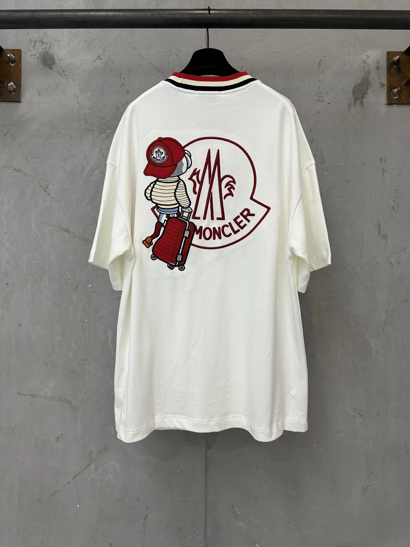 Logo-Embroidered Contrast-Trim Cotton T-Shirt D21011868 — view 2