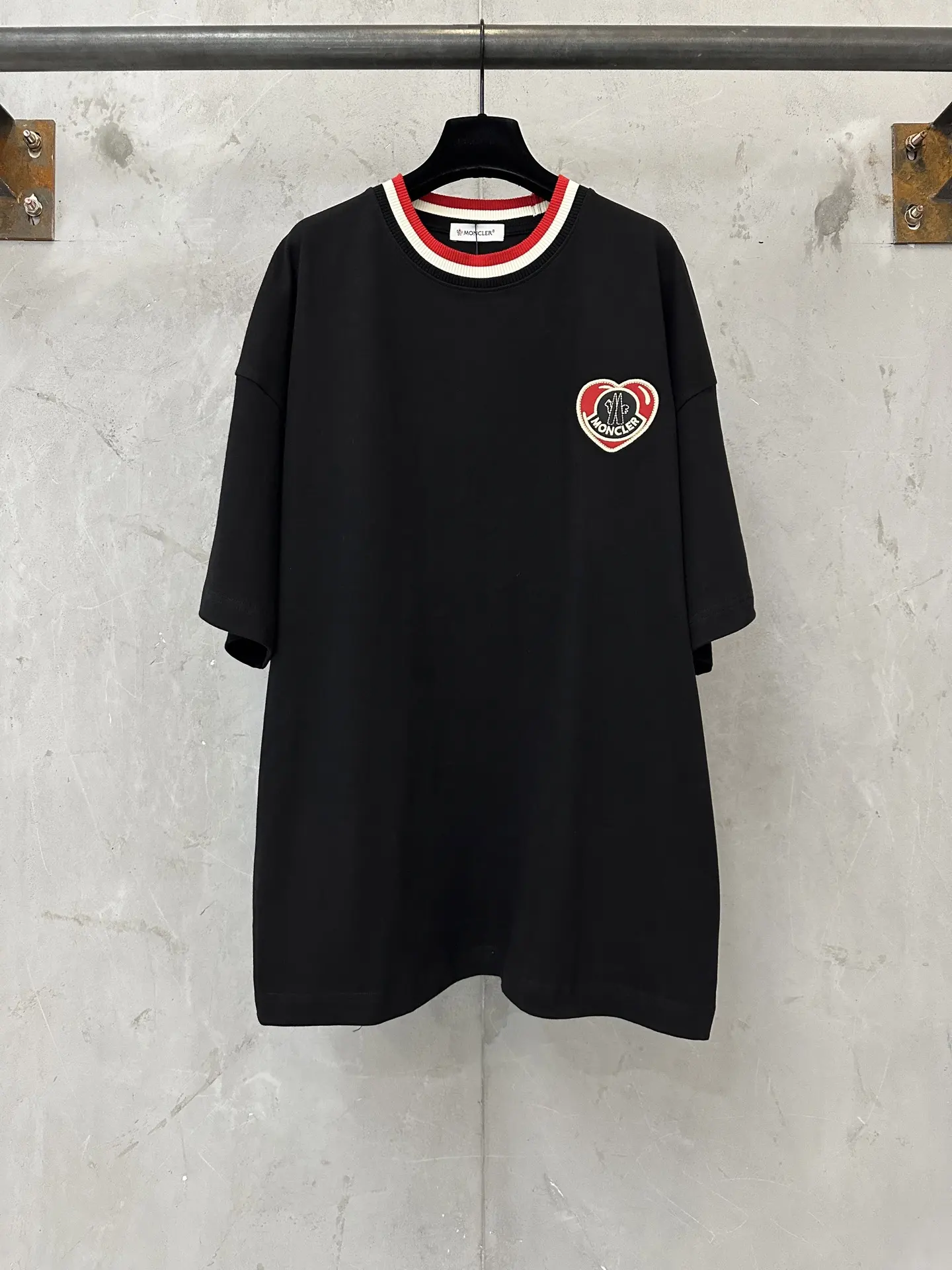 Heart Logo Embroidered Cotton T-Shirt D21011869