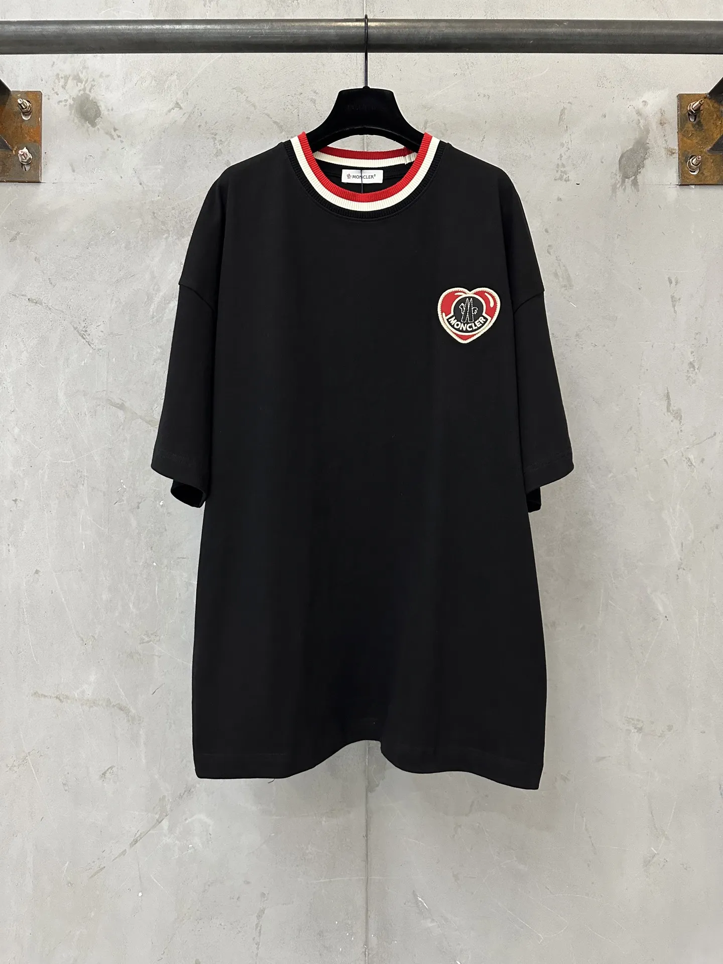 Heart Logo Embroidered Cotton T-Shirt D21011869