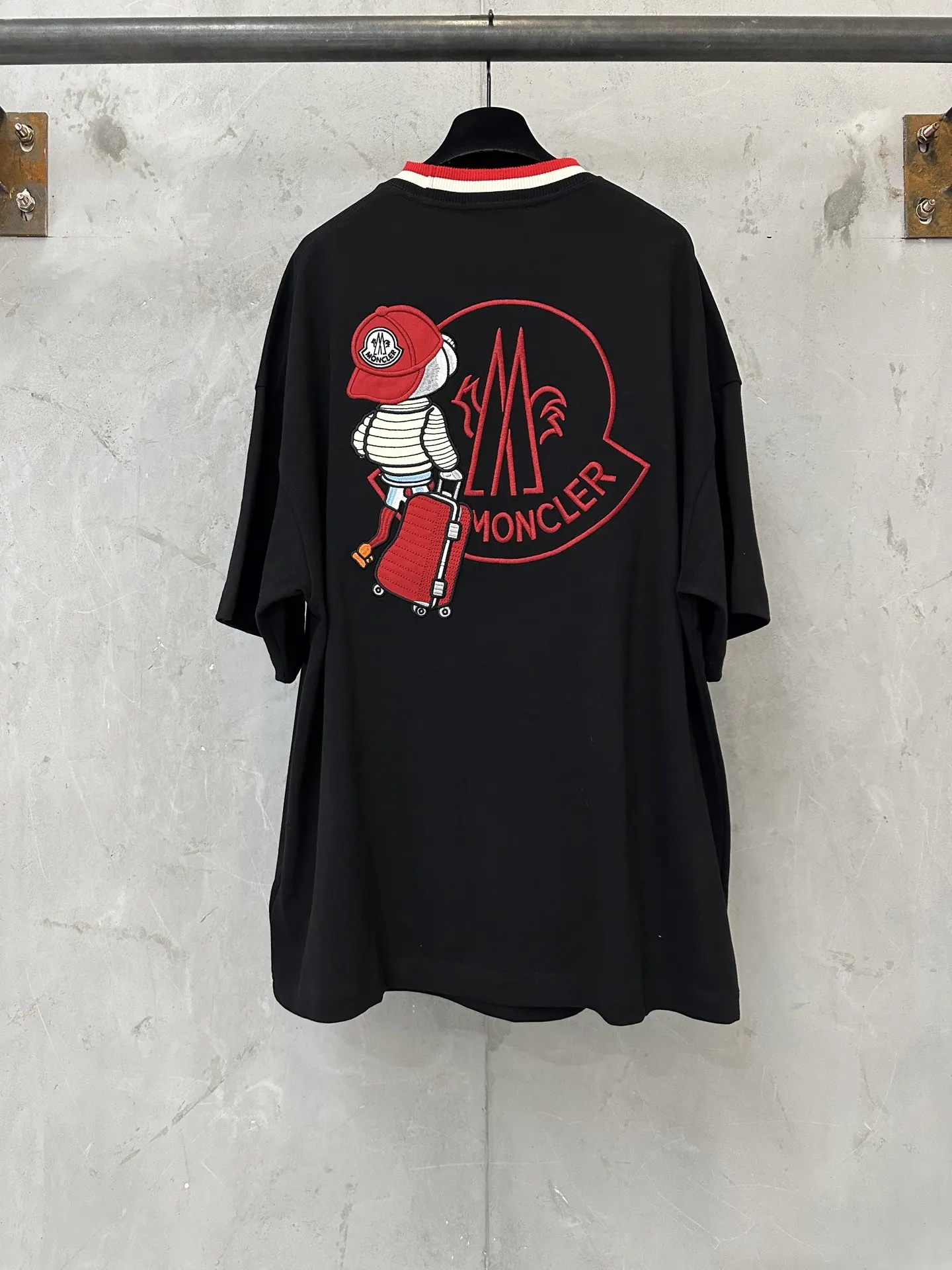 Heart Logo Embroidered Cotton T-Shirt D21011869 — view 2