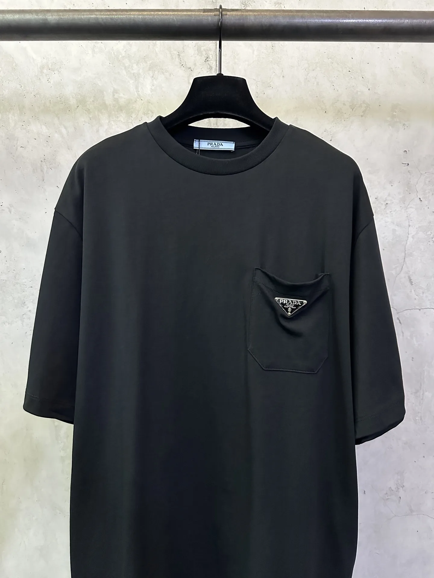 Logo-Badge Cotton Pocket T-Shirt D21012809 — view 3