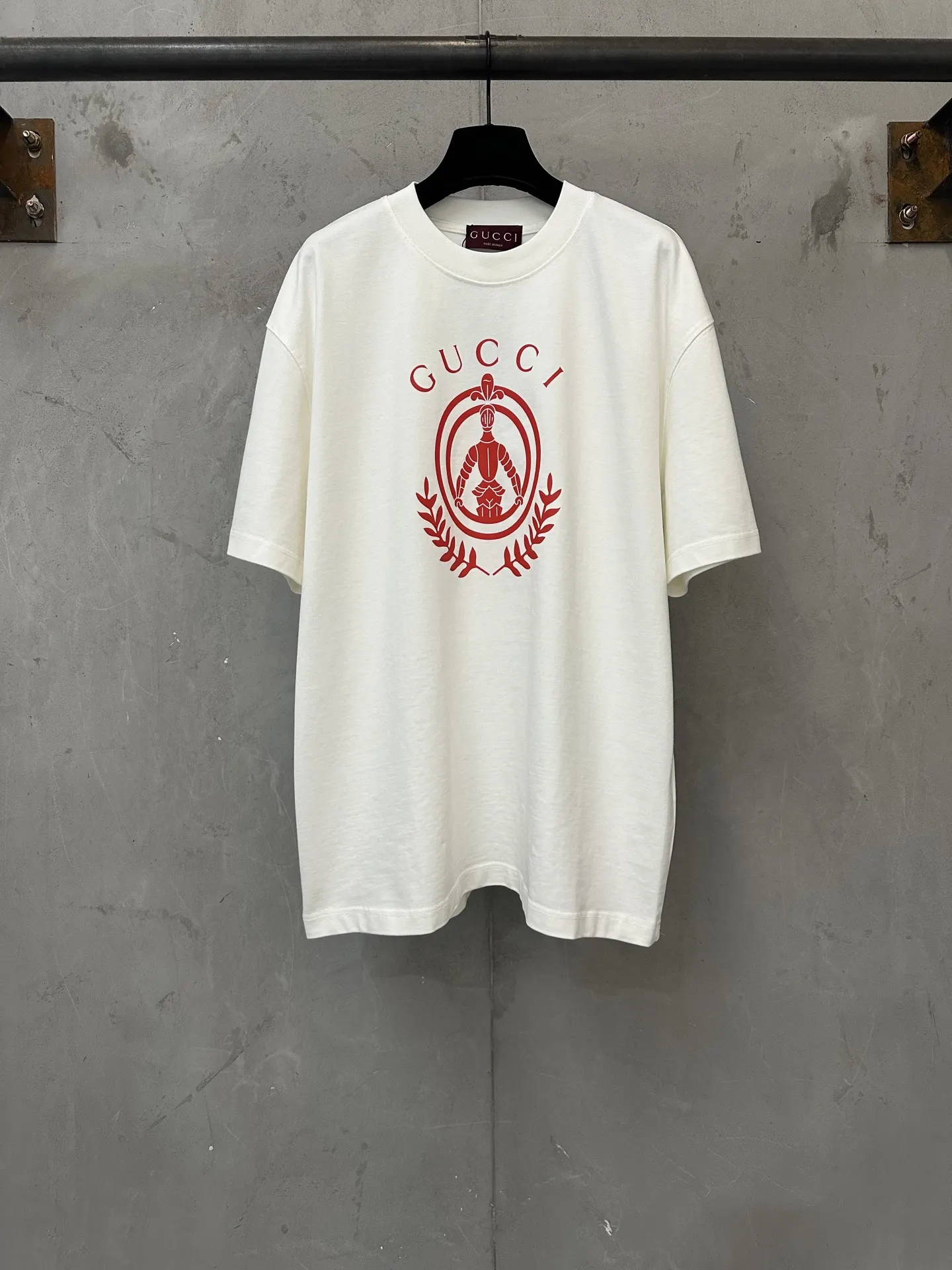 Knight Crest Logo Heavyweight Cotton T-Shirt D21023589