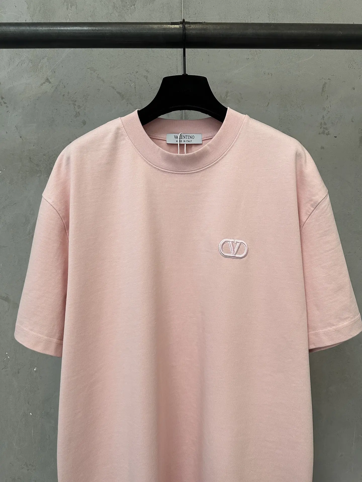 VLogo Embroidered Heavyweight Cotton T-Shirt D21021950 — view 3