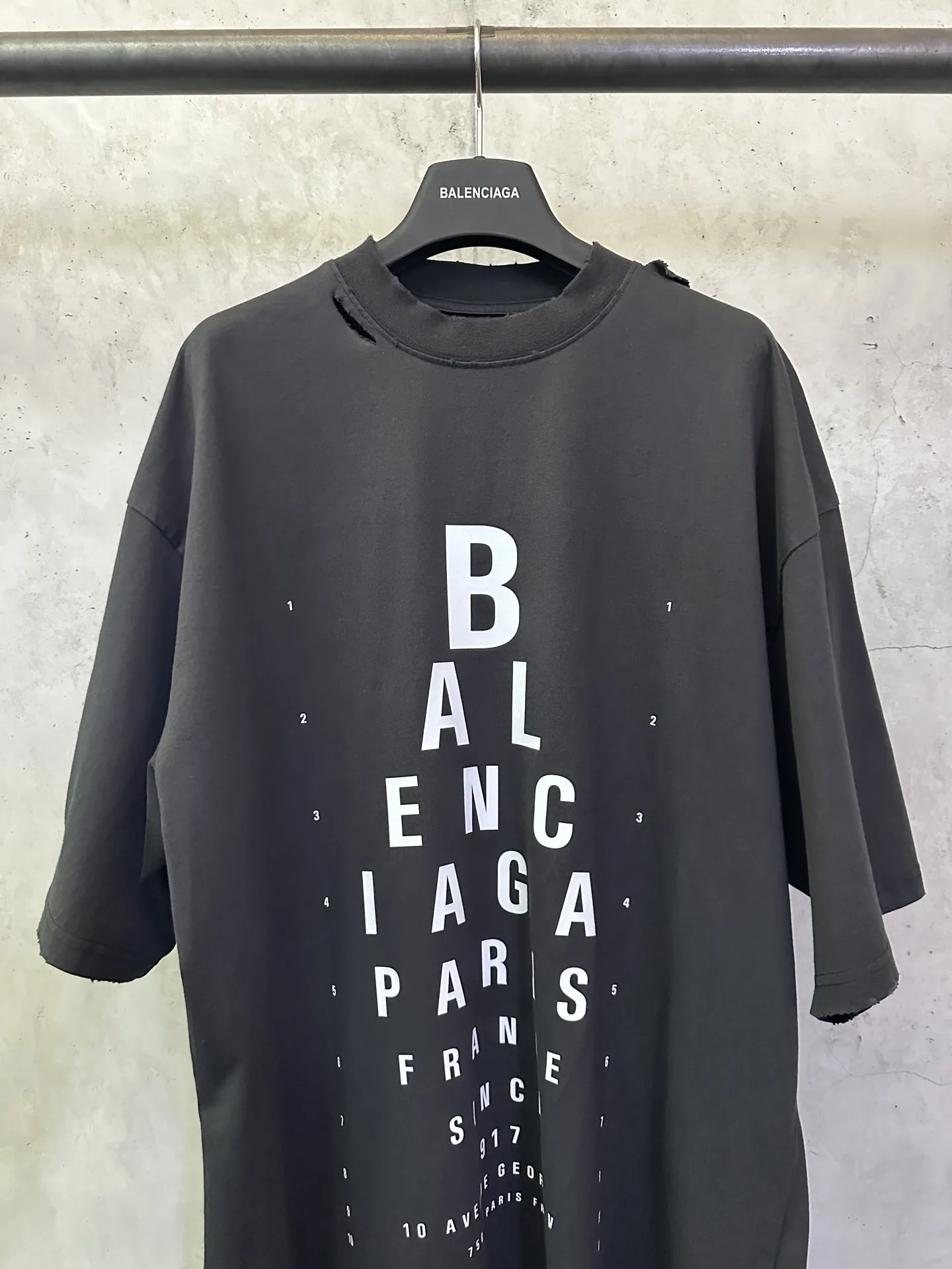Eye Chart Distressed Oversized T-Shirt D21512829 — view 3