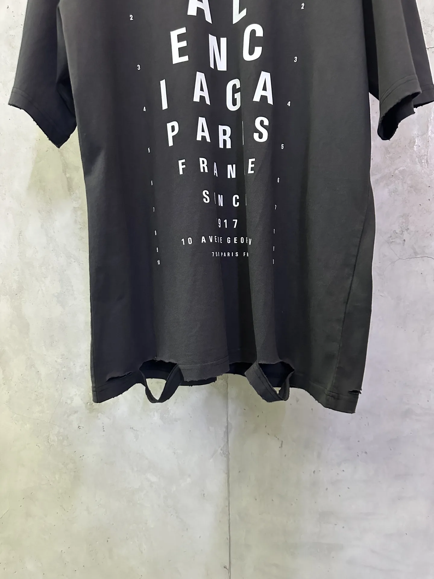 Eye Chart Distressed Oversized T-Shirt D21512829 — view 4