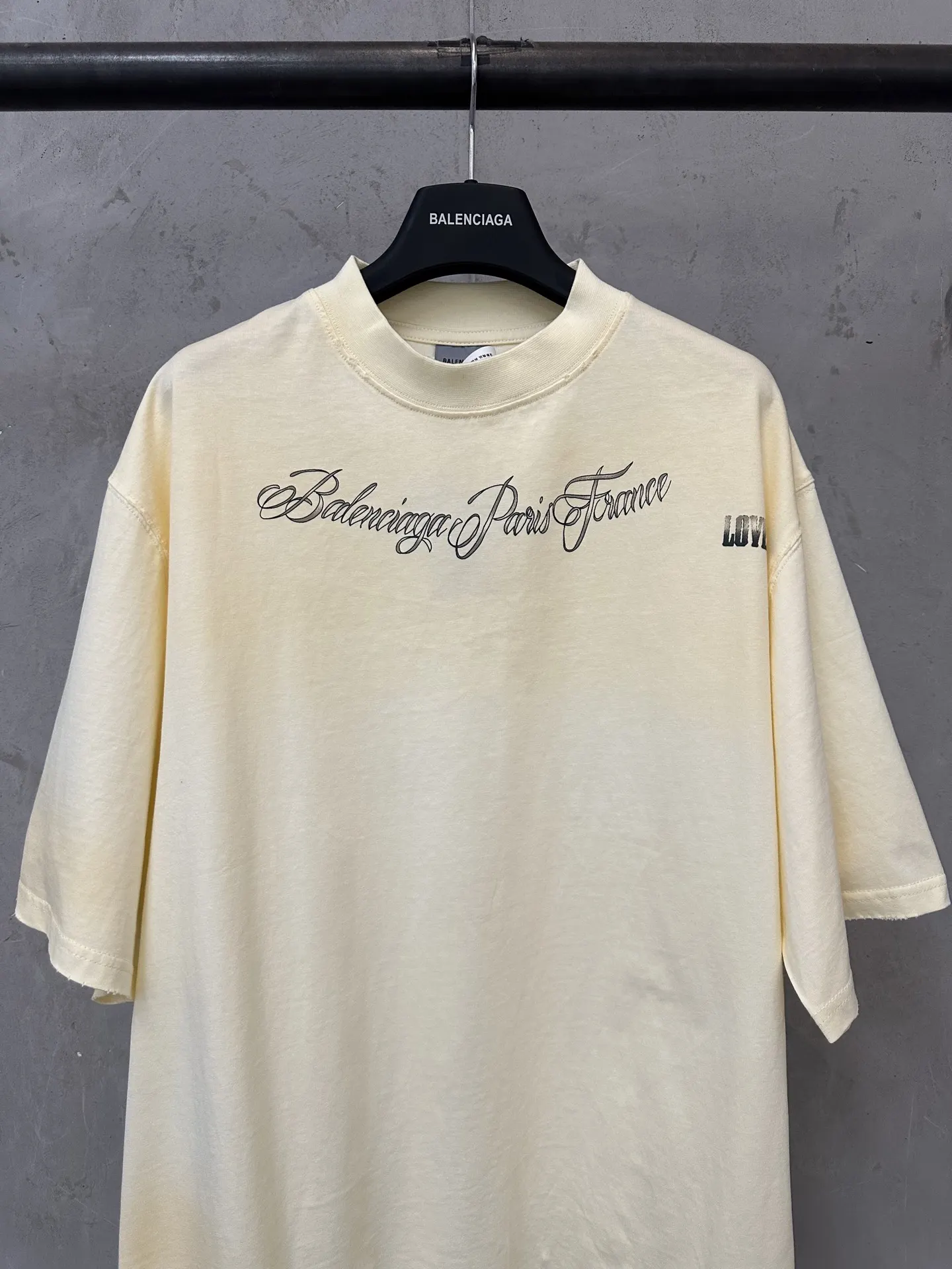 Classic Ink Script Logo T-Shirt D21520185 — view 3
