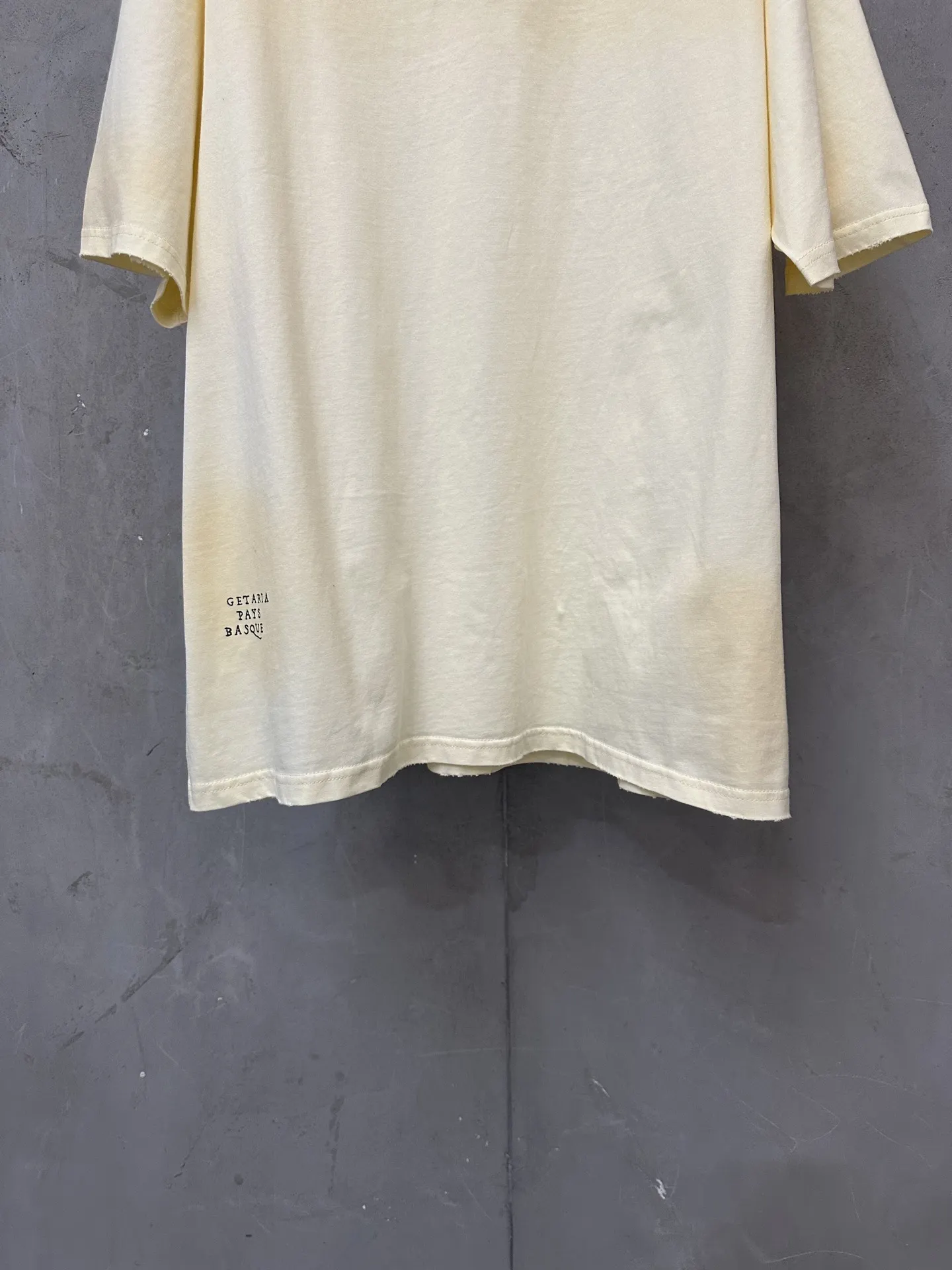 Classic Ink Script Logo T-Shirt D21520185 — view 4